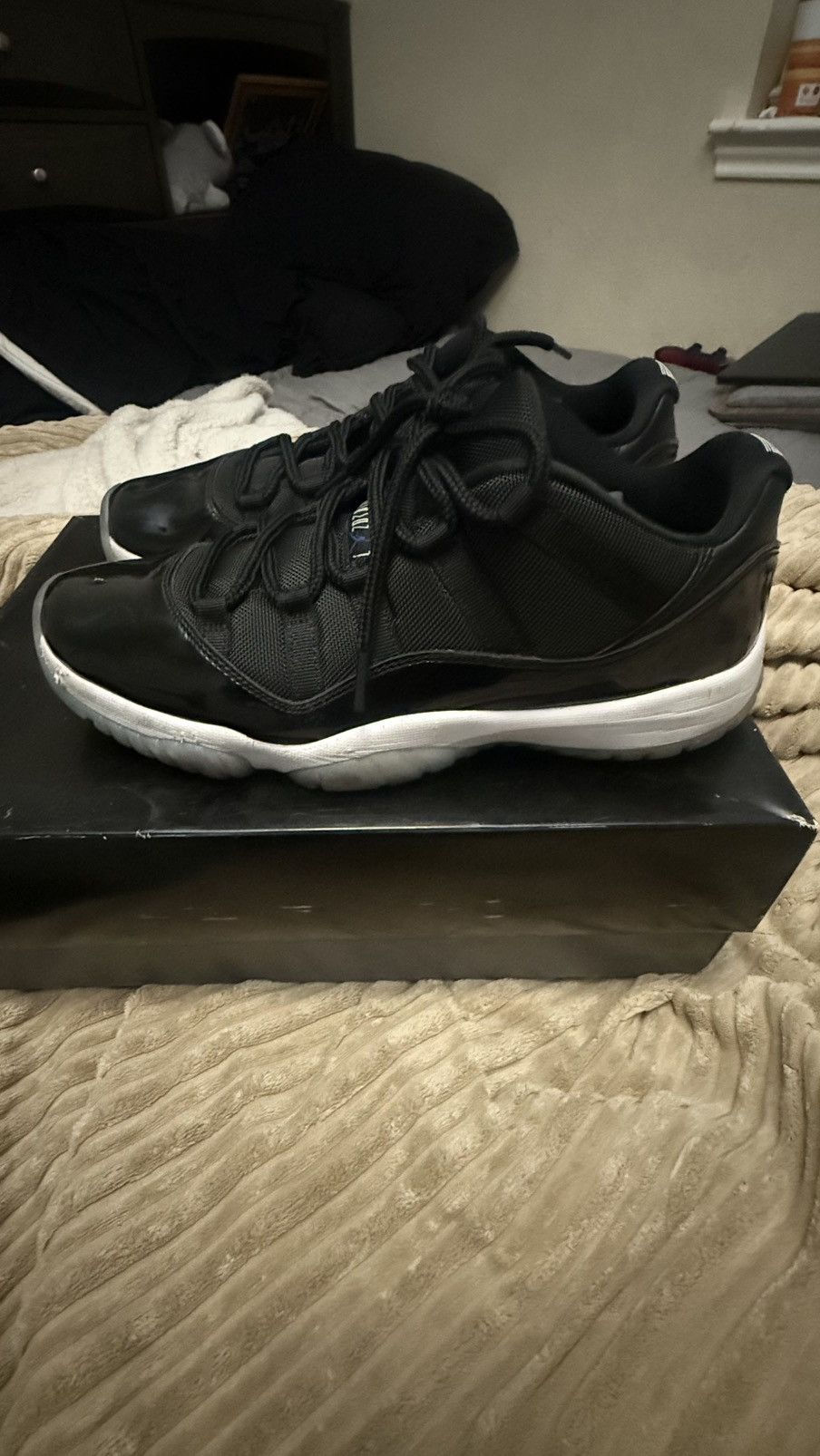 Jordan Brand 2024 Jordan 11 Retro Low ‘Space Jam’ Size US 10.5 / EU 43-44 - 3 Thumbnail