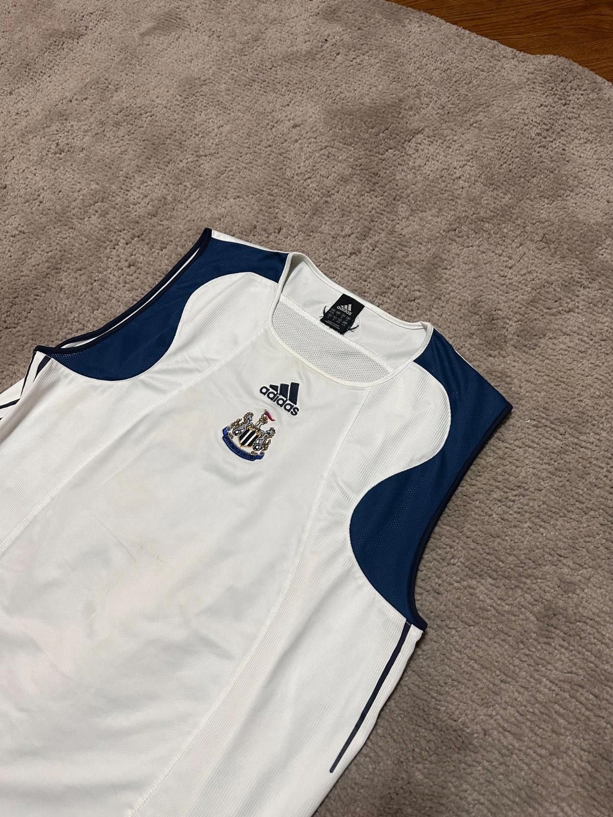 Adidas Vintage Adidas Newcastle United Football Shirt Soccer Vest Size US L / EU 52-54 / 3 - 3 Thumbnail