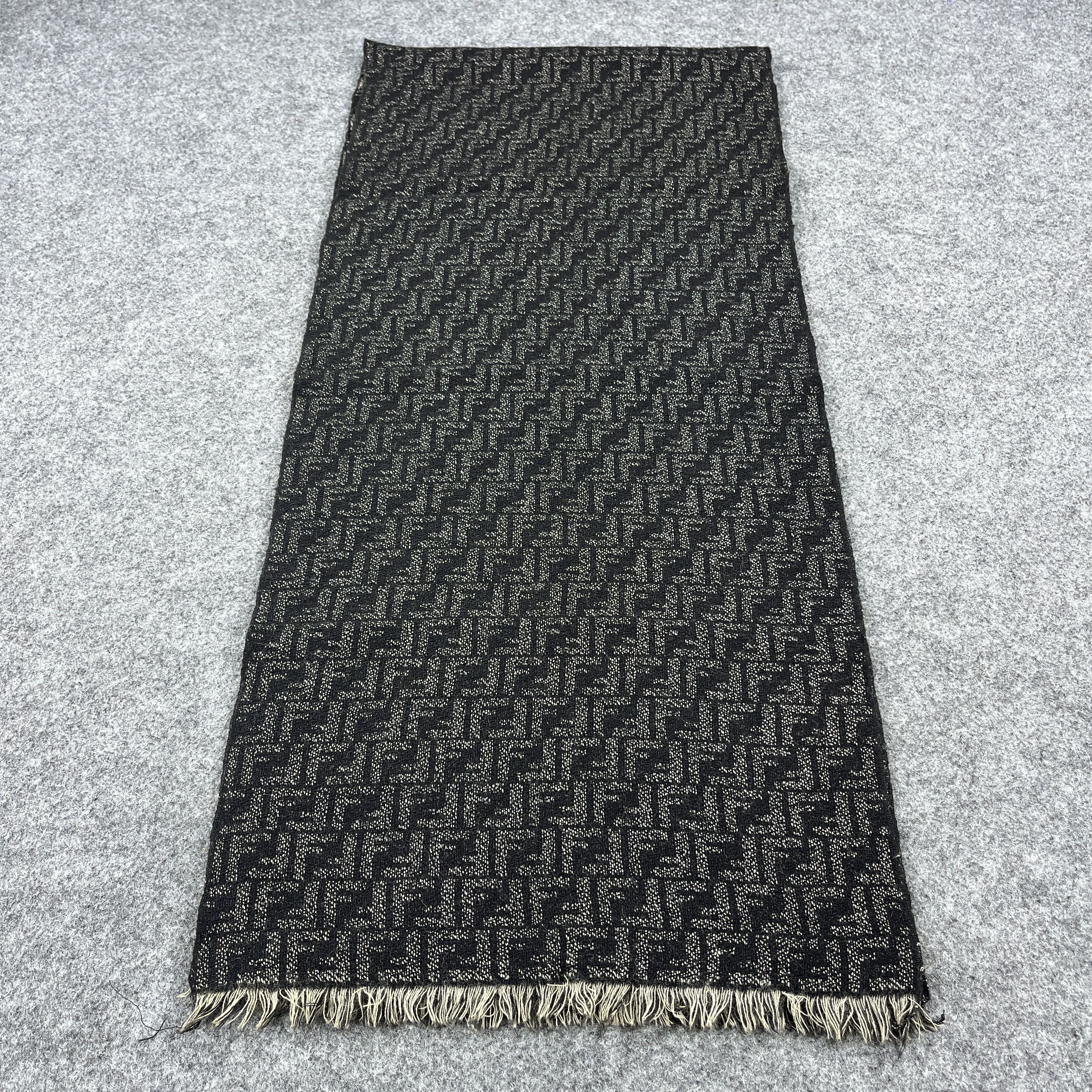 Vintage Vintage Fendi Monogram Scarf / Muffler / Neckwear K050 Size ONE SIZE - 2 Thumbnail