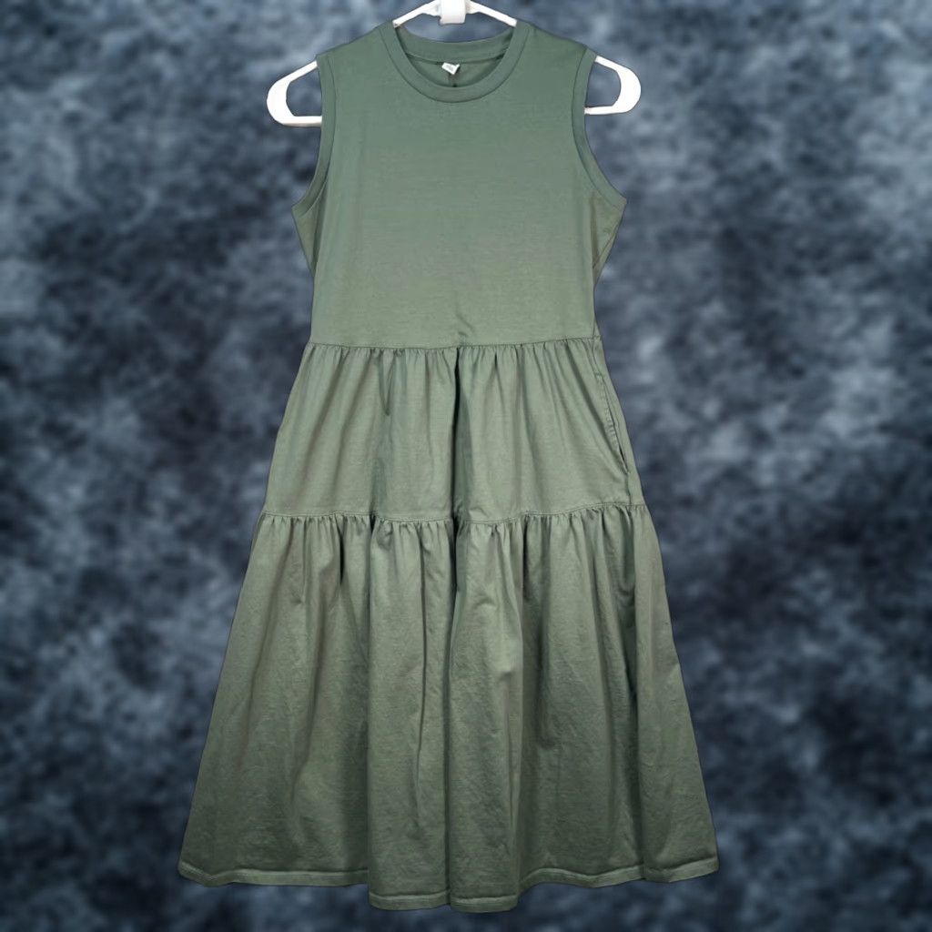Uniqlo Womens Dress Sleeveless Green Tiered Midi Size Small Cotton Blend