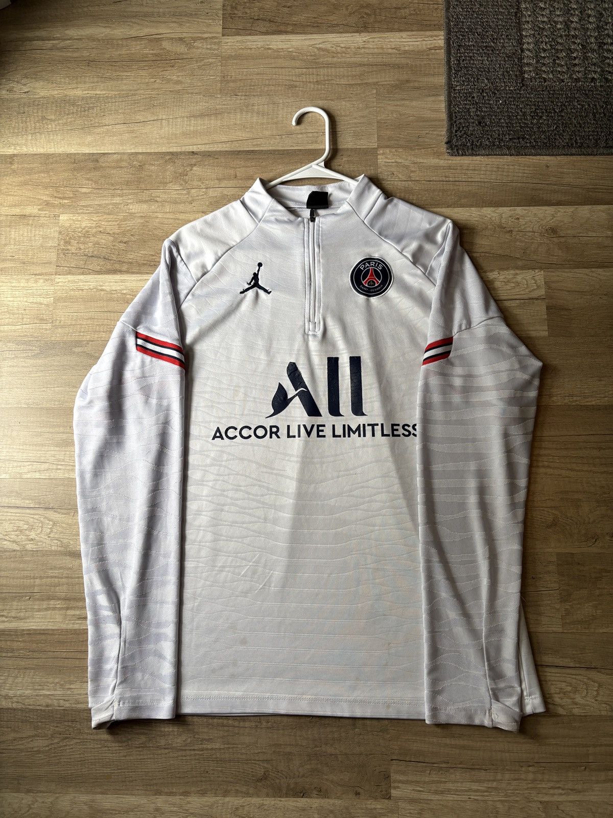 Jordan Brand PSG White Warm Up Long Sleeve Size US L / EU 52-54 / 3 - 1 Thumbnail