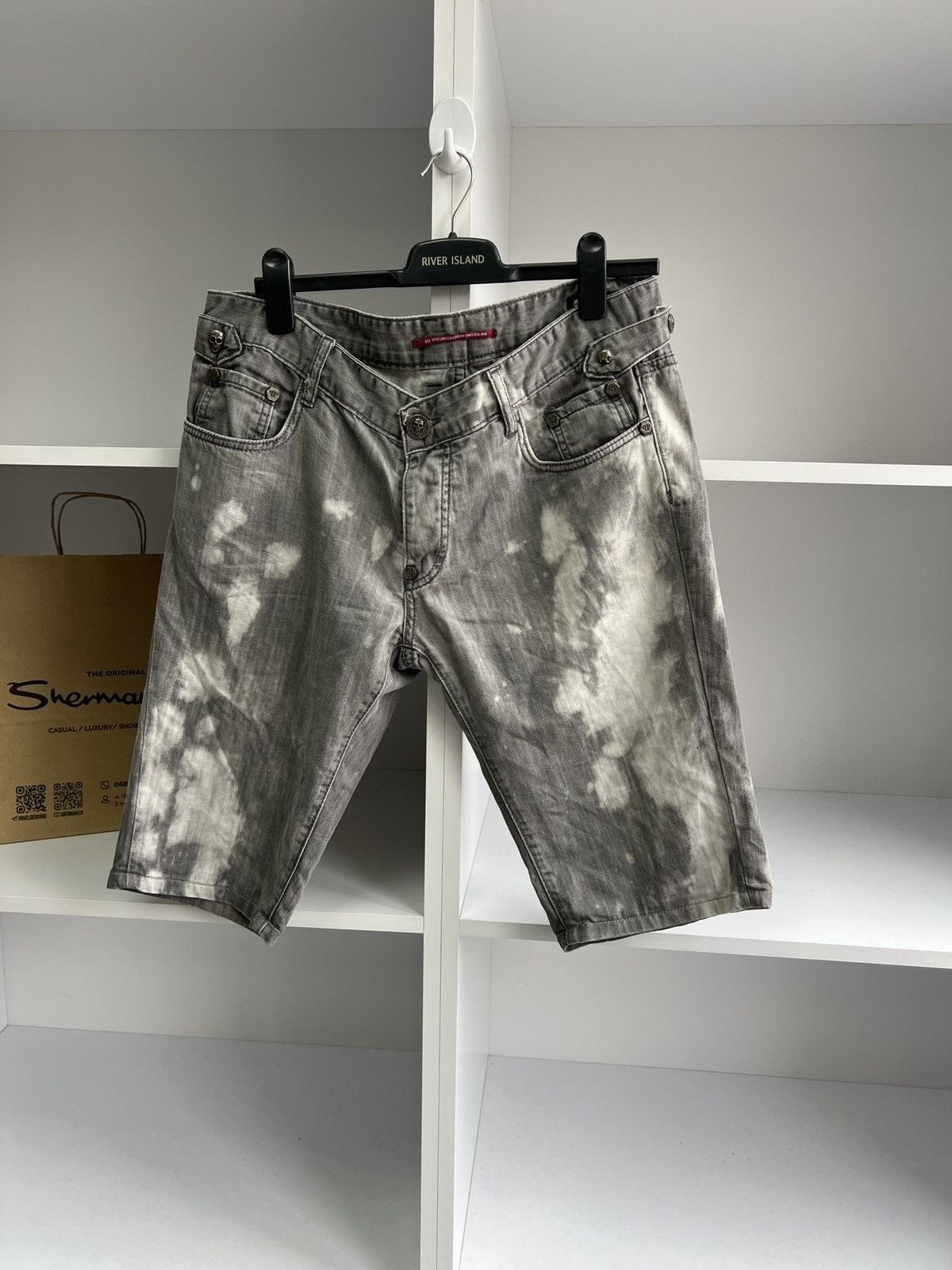 Designer × Philipp Plein × Vintage Vintage Philipp Plein Metal Logo Skull Gray Shorts Size US 34 / EU 50 - 5 Thumbnail