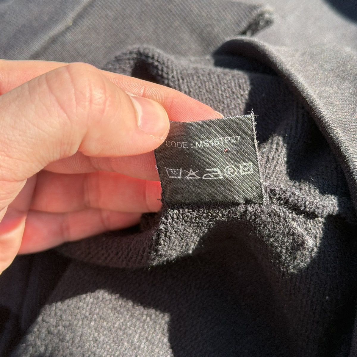 Vetements AW16 Vetements Reconstructed Metal Hoodie Size US L / EU 52-54 / 3 - 7 Thumbnail