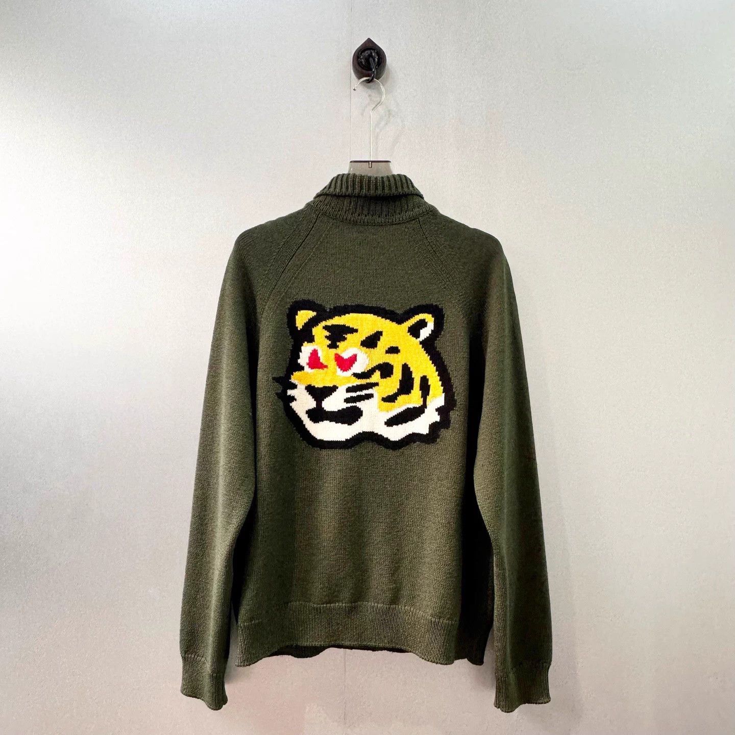 Louis Vuitton LV x Nigo2 Tiger Head Long-Sleeve Knit Sweater XL Size US XL / EU 56 / 4 - 5 Thumbnail