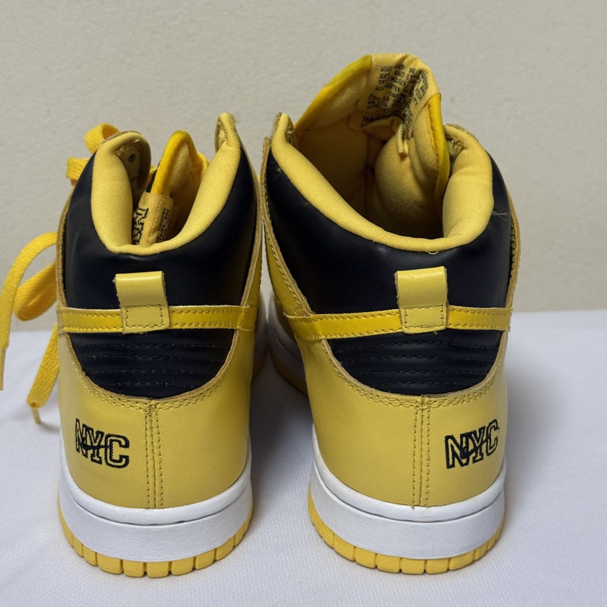 Nike 1999 NIKE DUNK HIGH LE NYC NEW YORK CITY GOLDENROD Size US 8 / EU 41 - 4 Thumbnail