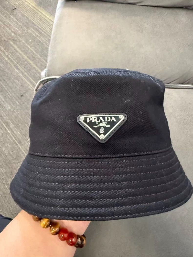 Prada Prada SizeM Black triangle standard fisherman's hat Size ONE SIZE - 1 Thumbnail