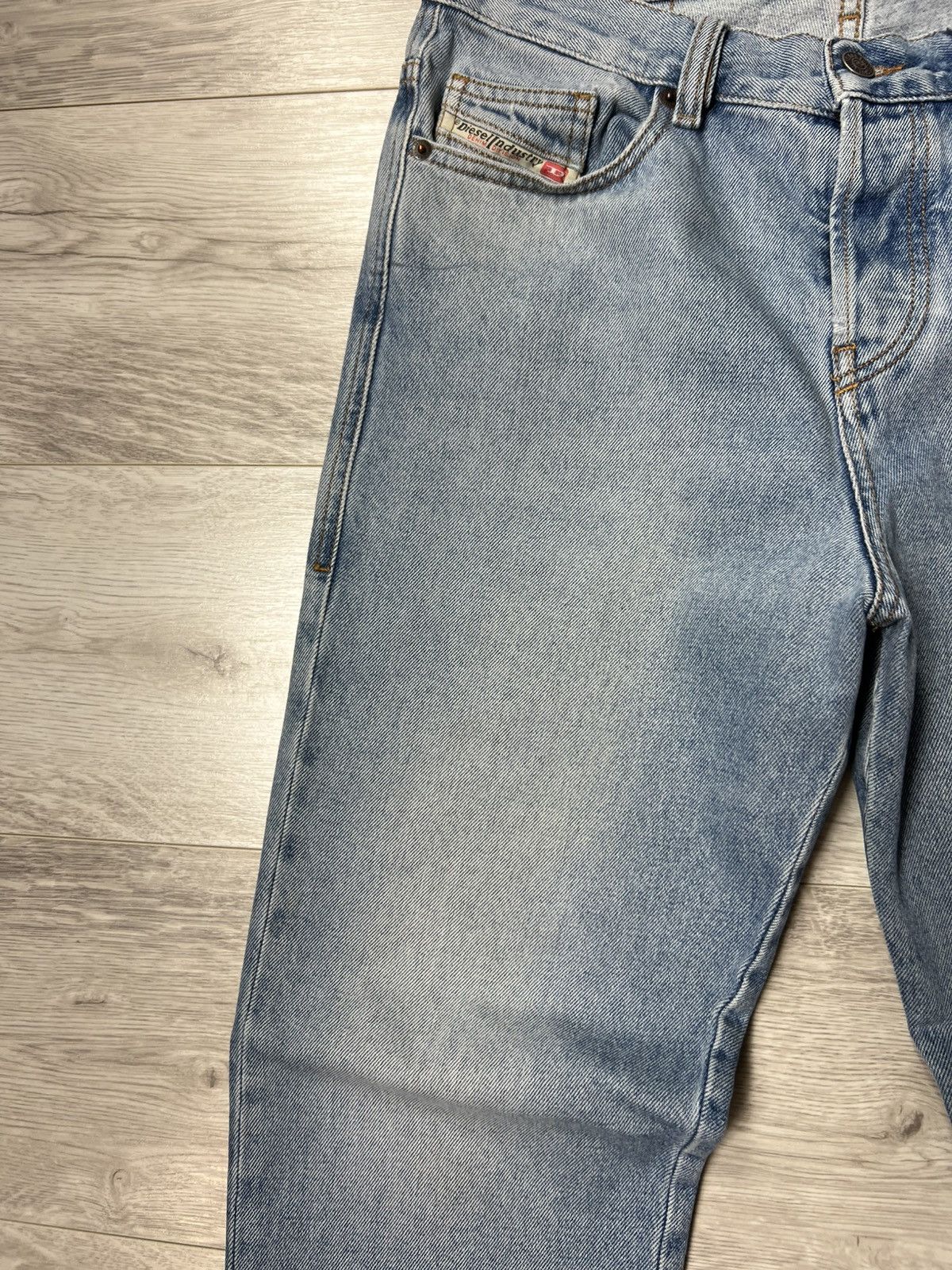 Diesel RARE Diesel Jeans With 3D Logo “D” Denim Pants Size US 30 / EU 46 - 6 Thumbnail
