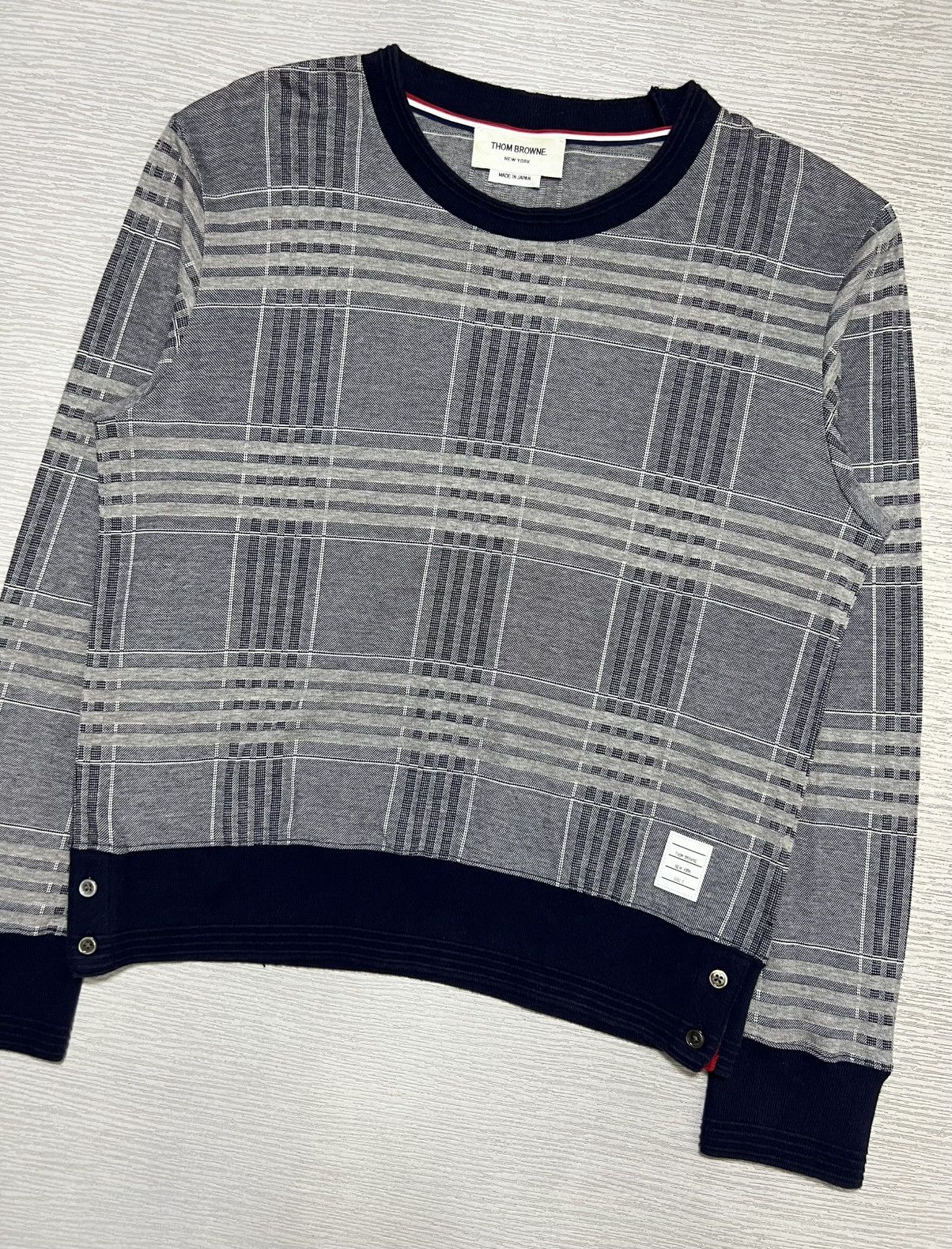 Thom Browne Thom Browne - 4 Bar Tartan Plaid Crewneck Sweatshirt Size M / US 6-8 / IT 42-44 - 4 Thumbnail