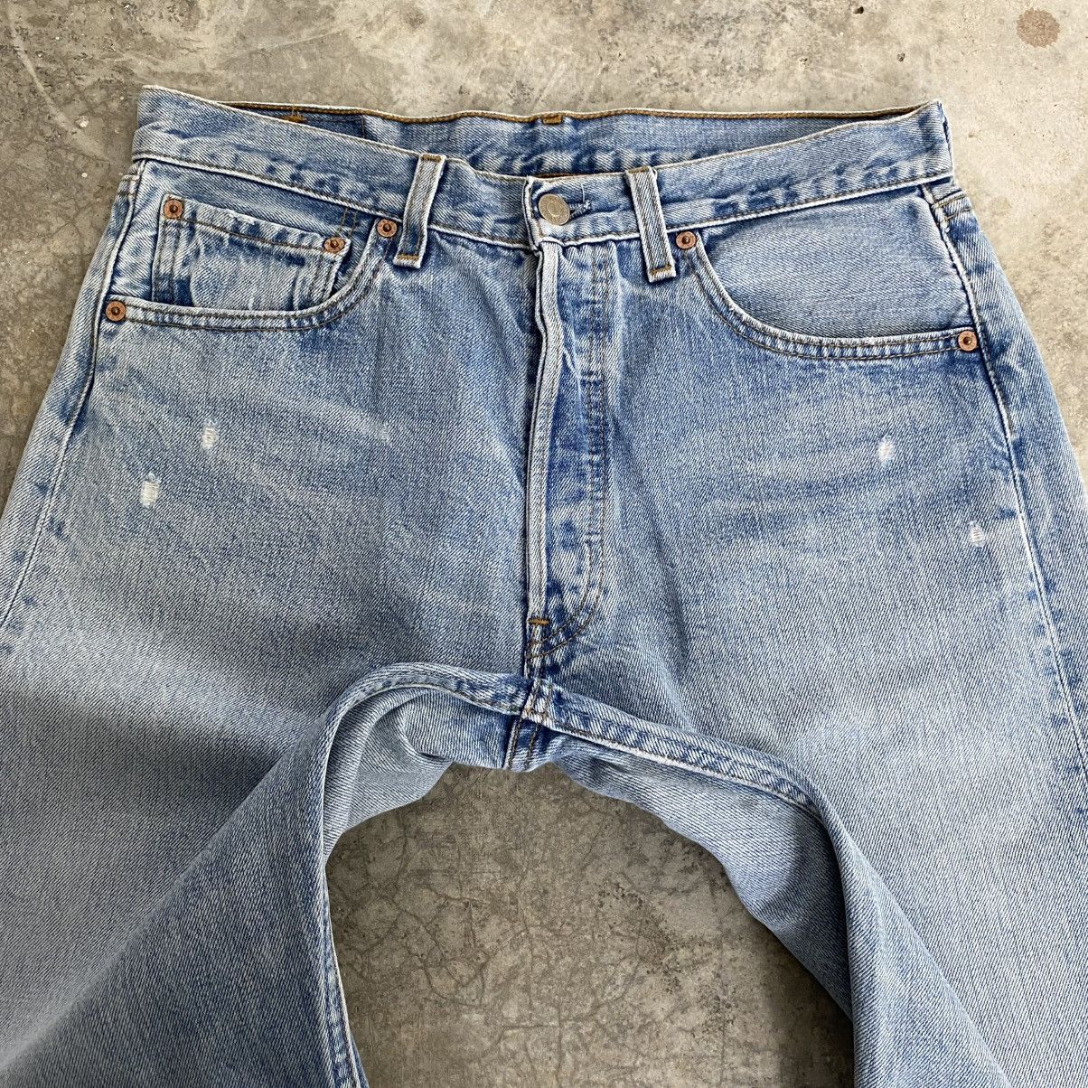 Levi's Vintage Late 90’s Levis 501 Faded Light Blue Jeans Size US 31 - 10 Thumbnail