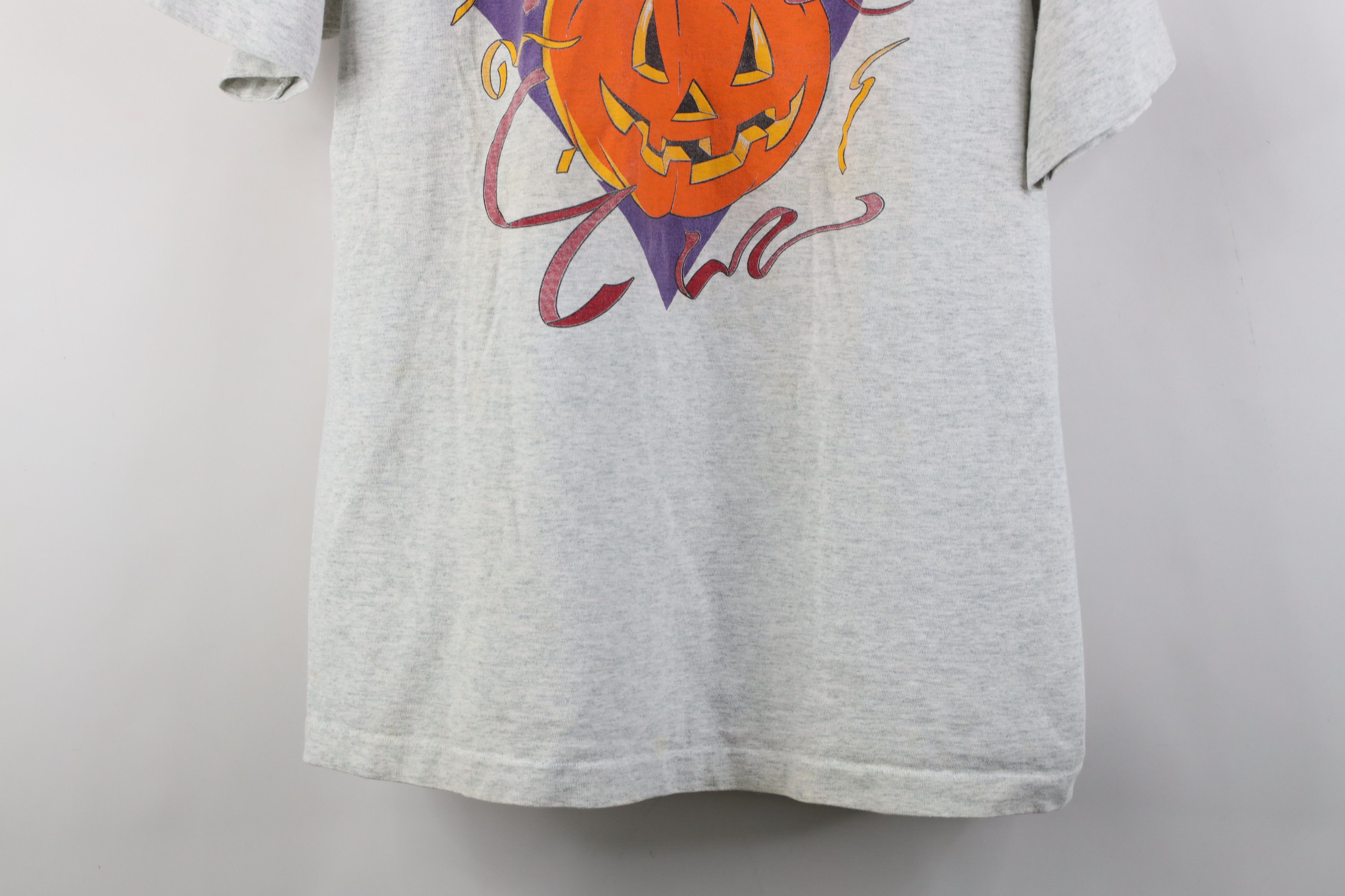 Vintage Vintage 90s Streetwear Halloween Short Sleeve T-Shirt Gray Size XL / US 12-14 / IT 48-50 - 3 Thumbnail