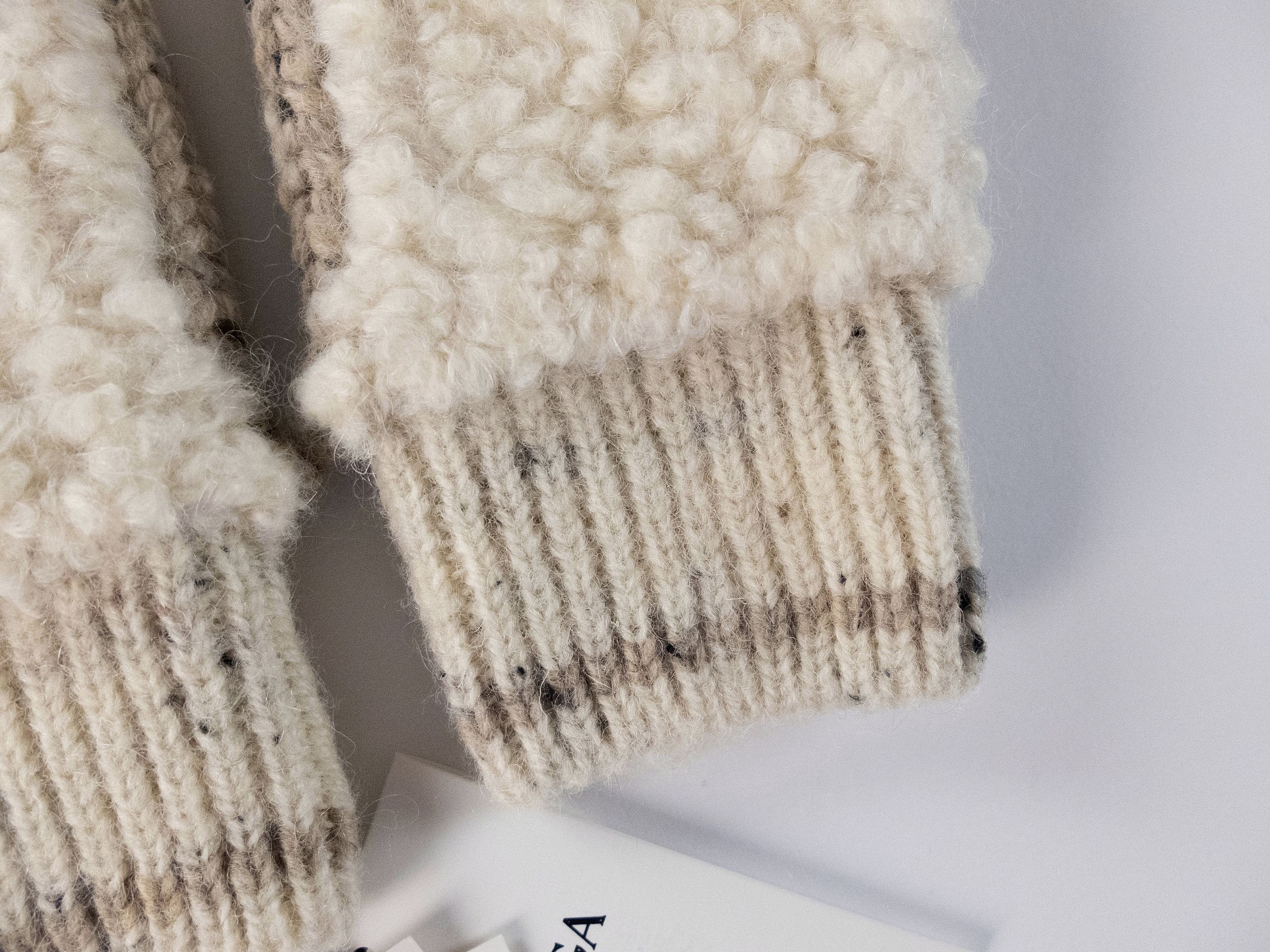 BOTTEGA VENETA beige Shearling & wool mittens gloves q