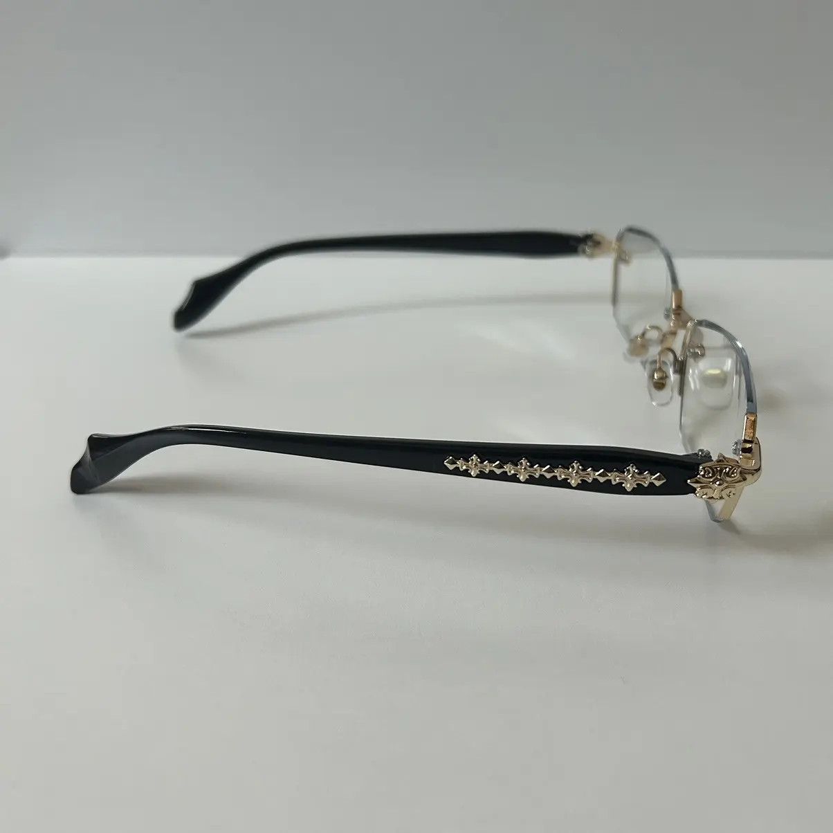 Japanese Brand × Vintage 90s Y2K retro style black frame gold cross rimless glasses Size ONE SIZE - 3 Thumbnail