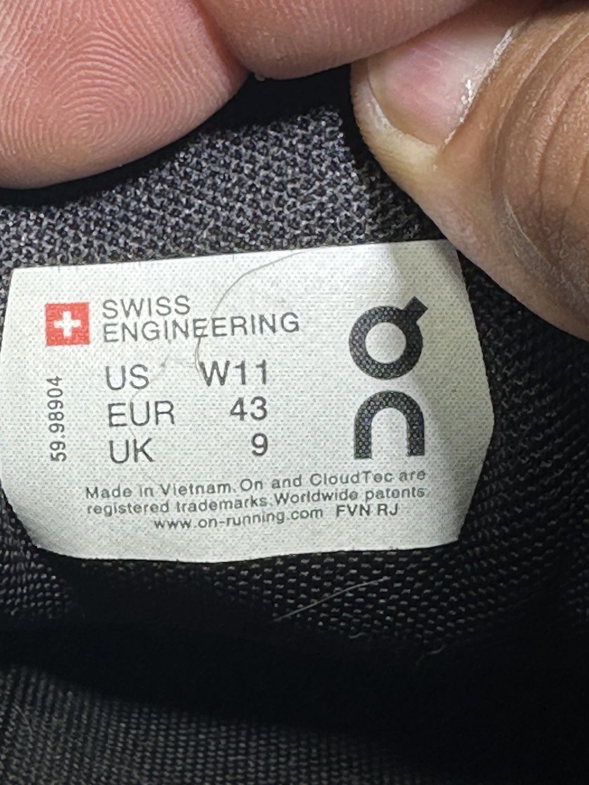 On PreOwned On Running Classic Black White Running Women's 11 Size US 11 / IT 41 - 7 Thumbnail