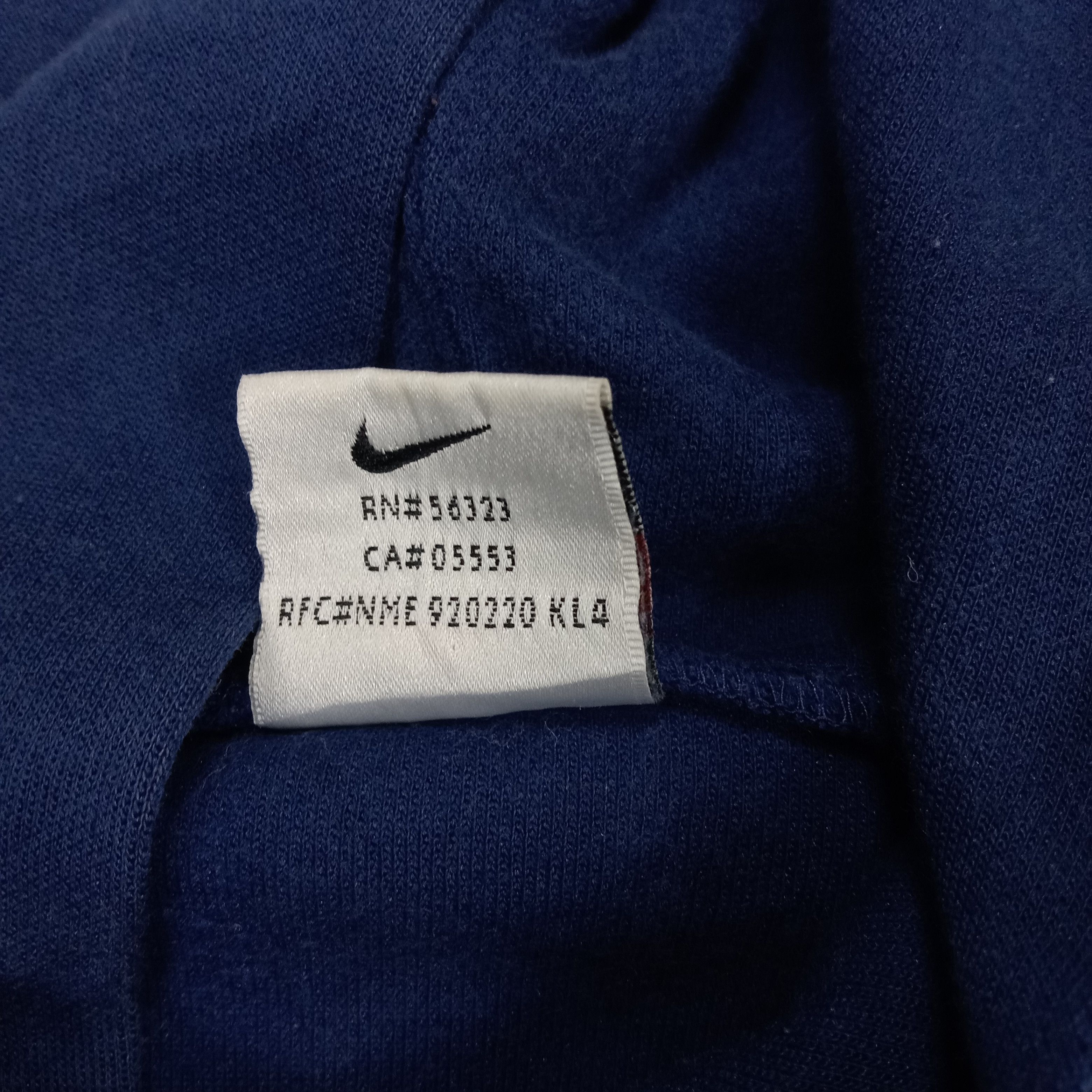 Nike × Vintage Nike Hoodies Streetwear Style Small Logo Design Size US M / EU 48-50 / 2 - 6 Thumbnail