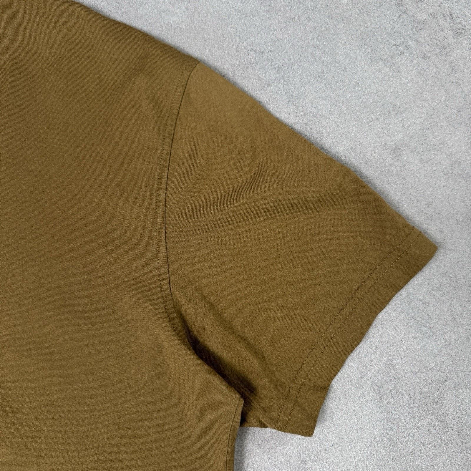 Belstaff Belstaff Men T Shirt Size L Brown Logo Size US L / EU 52-54 / 3 - 15 Thumbnail
