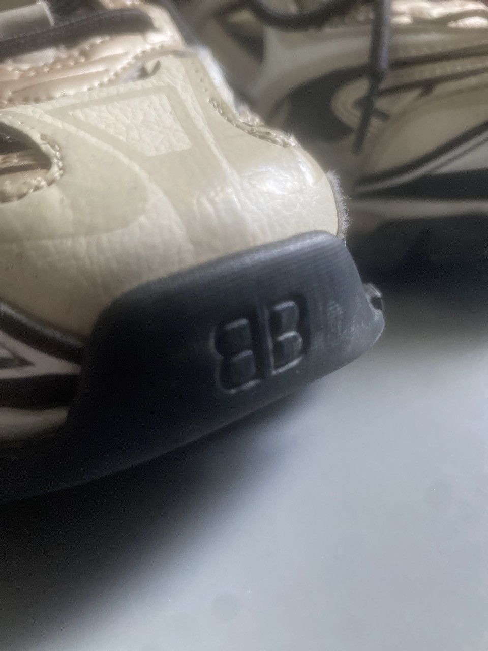 Balenciaga Balenciaga Tracks 2.0 Breige - Mens SZ 9 Size US 9 / EU 42 - 4 Thumbnail