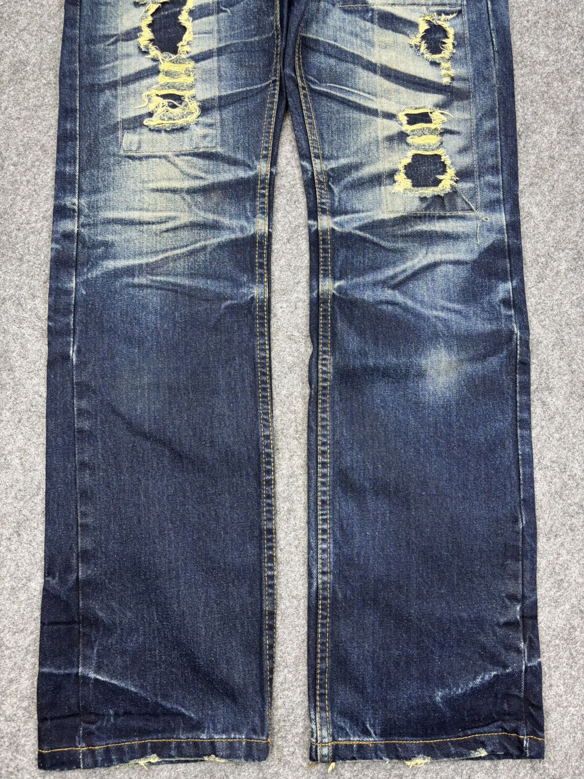 Designer Insane🔥DIVINER Slash Fades Patchwork Distressed Denim F720 Size US 30 / EU 46 - 4 Thumbnail