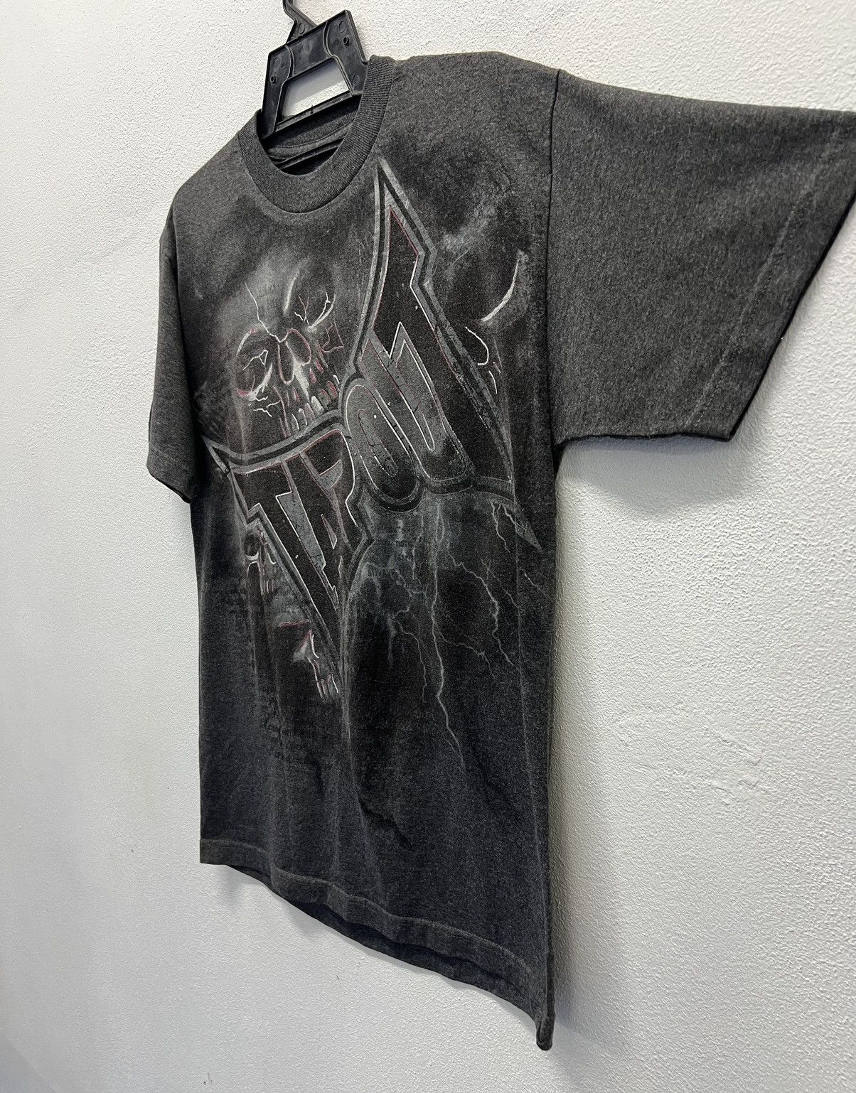 VINTAGE TAPOUT SHIRT