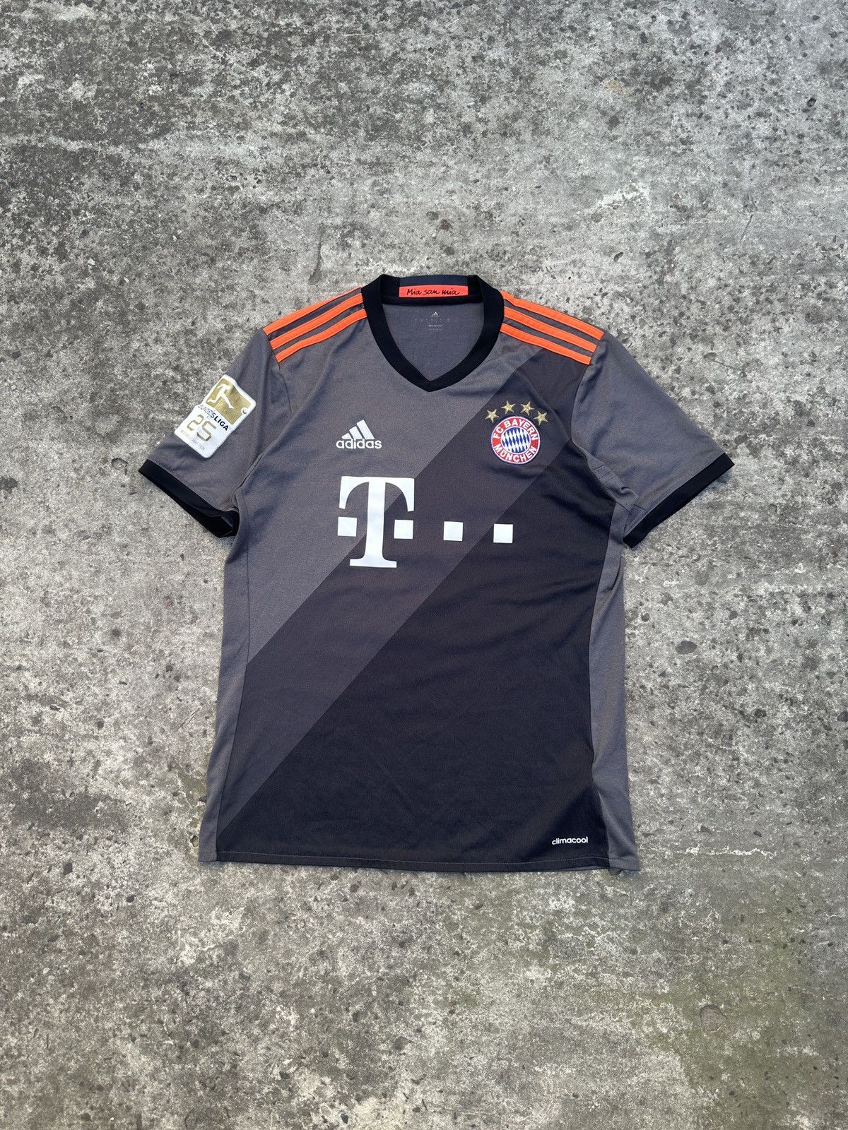 Adidas Adidas 9 Lewandowski Bayern Munich Soccer Jersey Blokecore Size US S / EU 44-46 / 1 - 2 Thumbnail