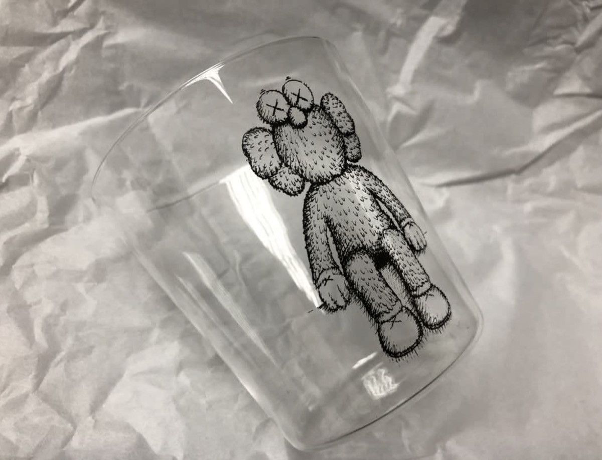Kaws EnKH& Kaws Seeing/Watching glass cup vintage Size ONE SIZE - 1 Thumbnail
