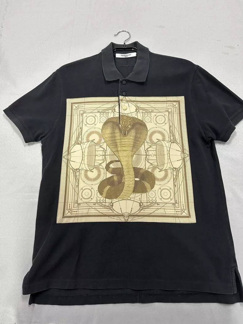Givenchy Givenchy Cobra Heavy-Duty Polo Short Size US XS / EU 42 / 0 - 1 Thumbnail