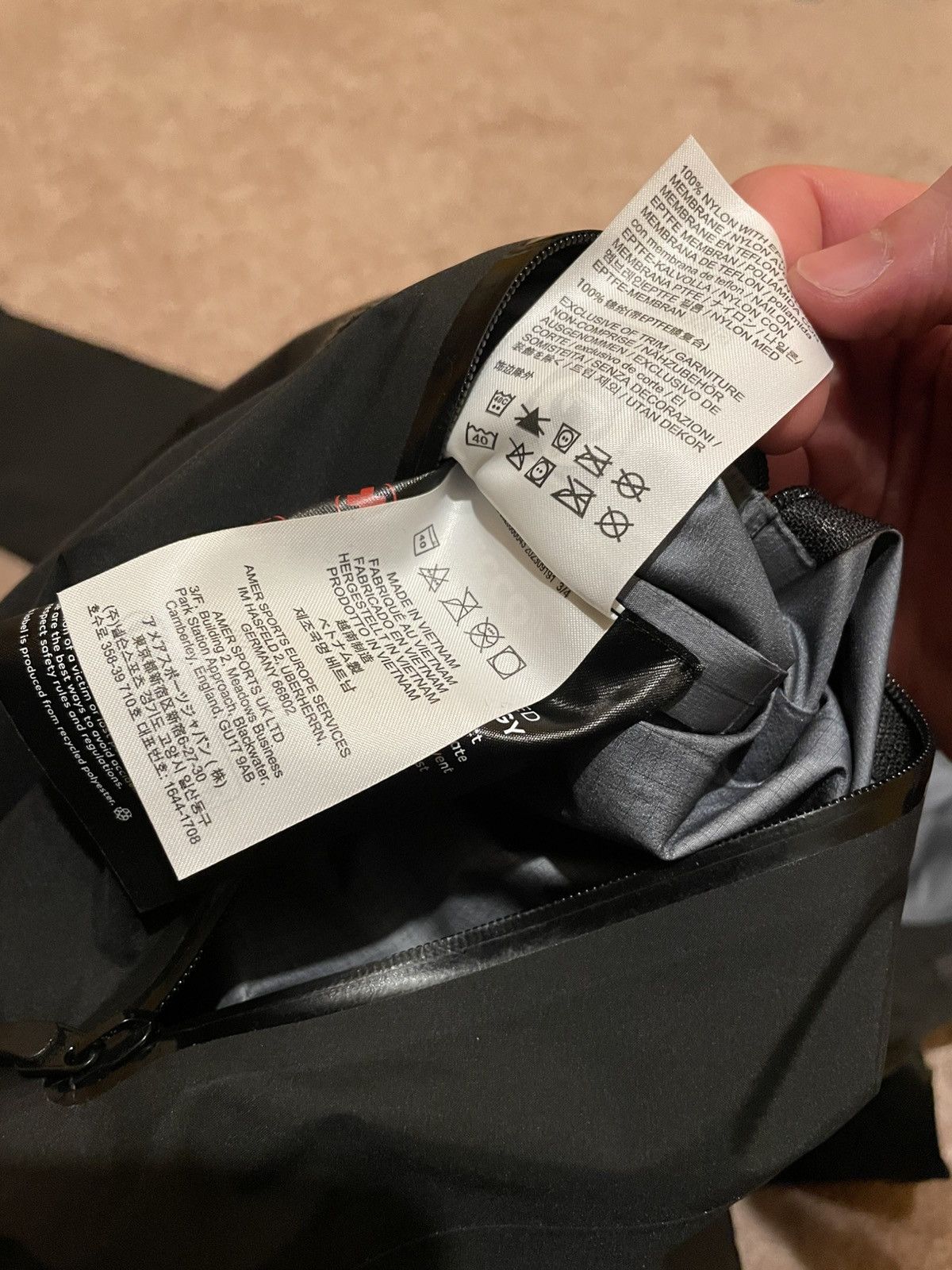Arc'teryx Arcteryx Beta AR - Black Size US S / EU 44-46 / 1 - 7 Thumbnail