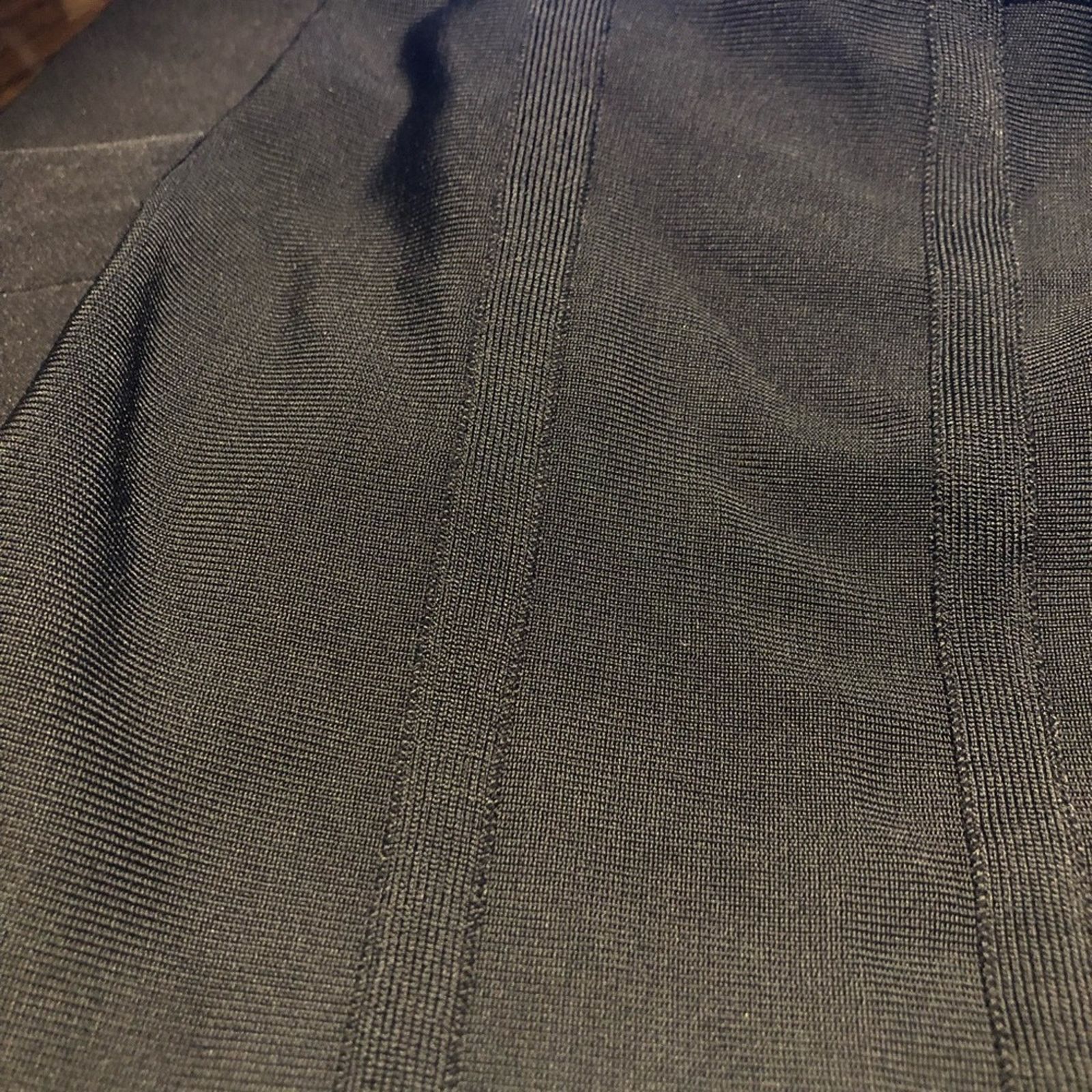 Bcbgmaxazria BCBG black bandaid style stretch skirt XS Size 26" / US 2 / IT 38 - 6 Thumbnail