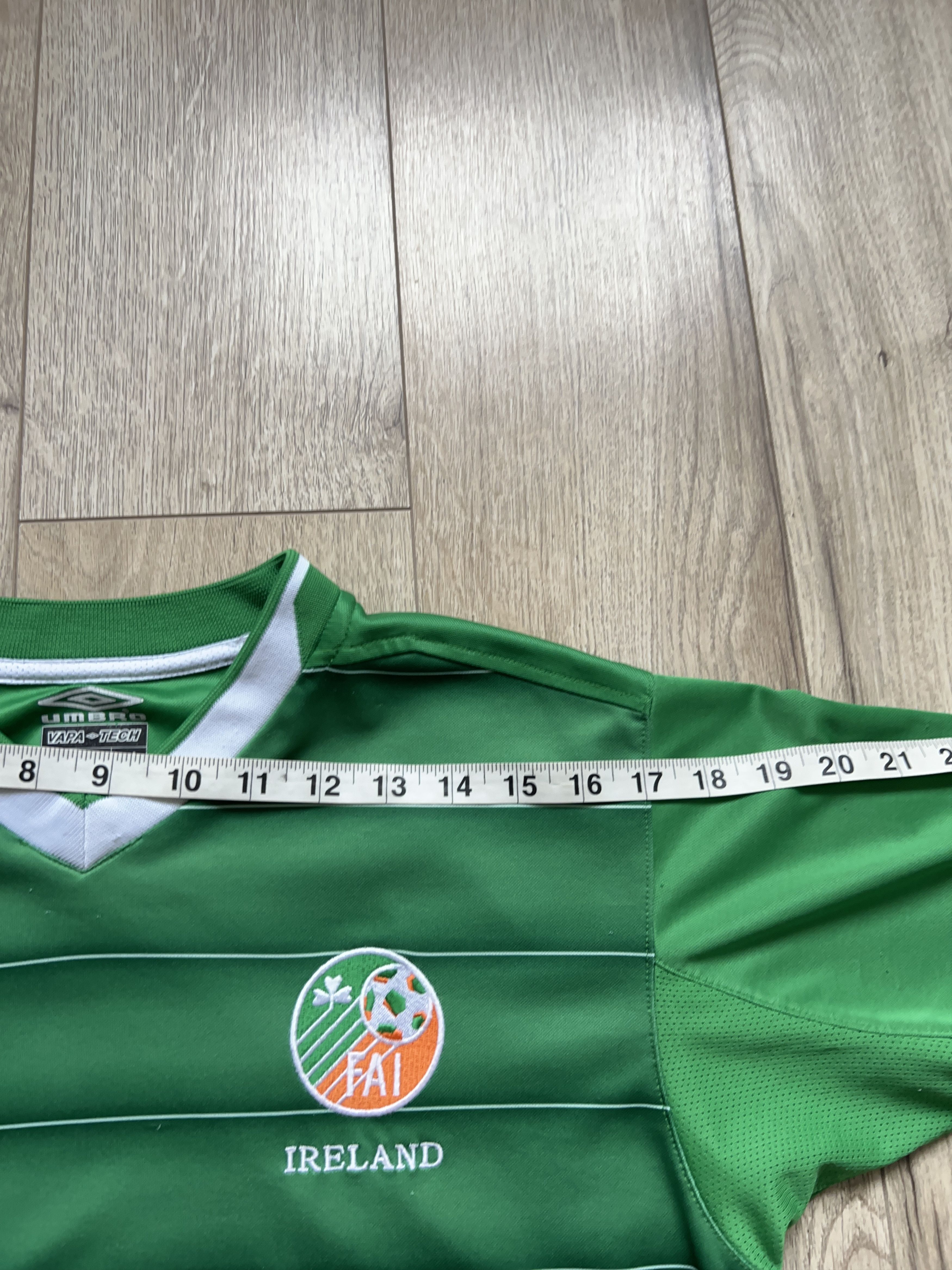 Umbro Mens Ireland 2003 Home Football Soccer Shirt Jersey Size S Size US S / EU 44-46 / 1 - 8 Thumbnail