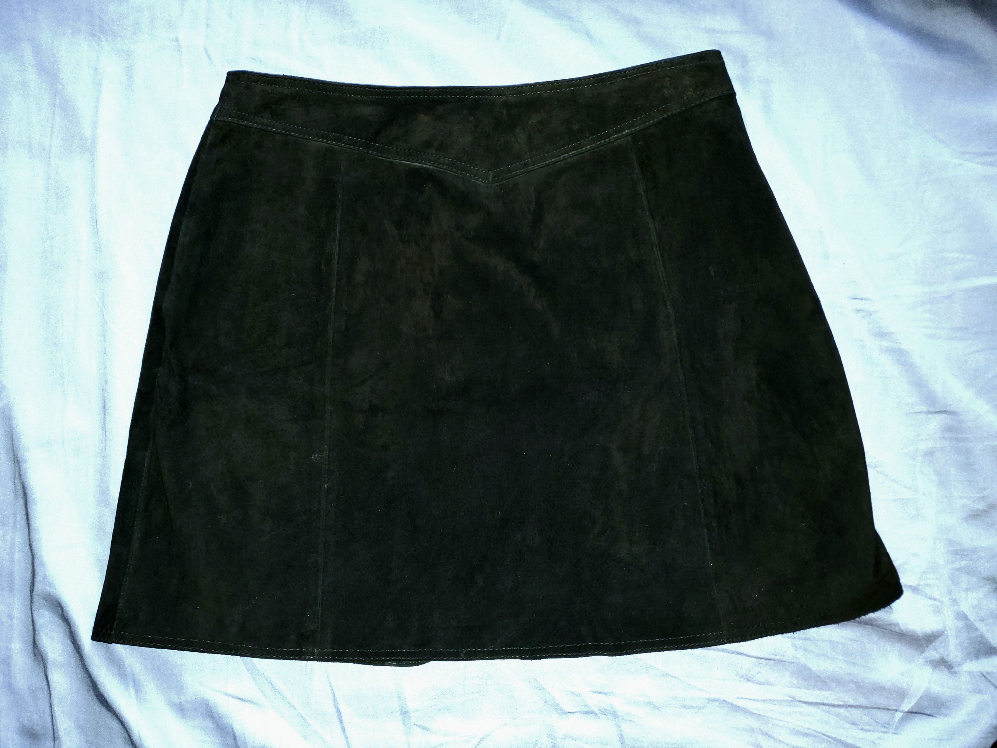 Zara Zara black faux suede floral embroidered zip-up skirt Size 28" / US 6 / IT 42 - 3 Thumbnail