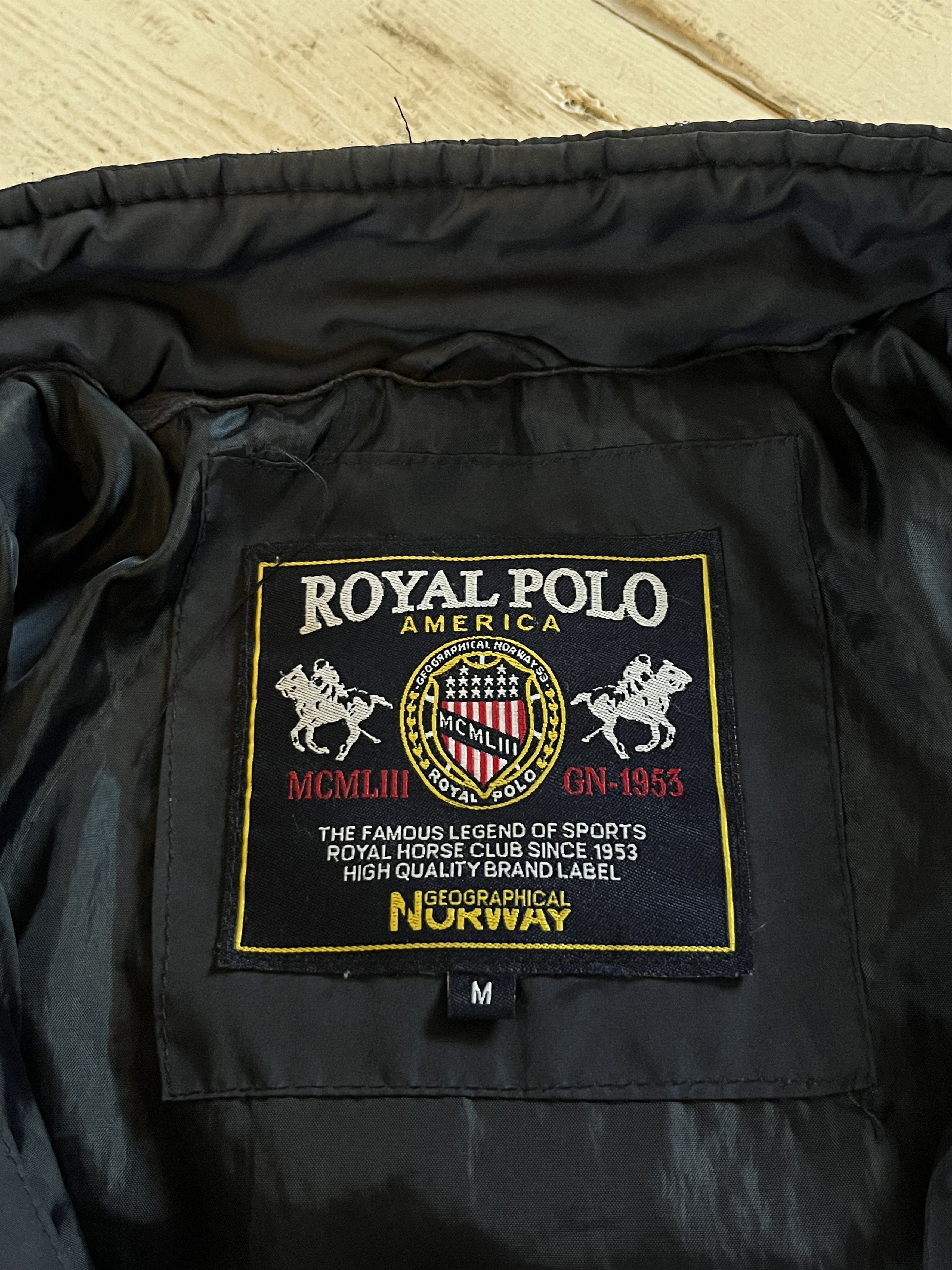 Other Vintage Geographic Norway Royal Polo America Size US M / EU 48-50 / 2 - 7 Thumbnail