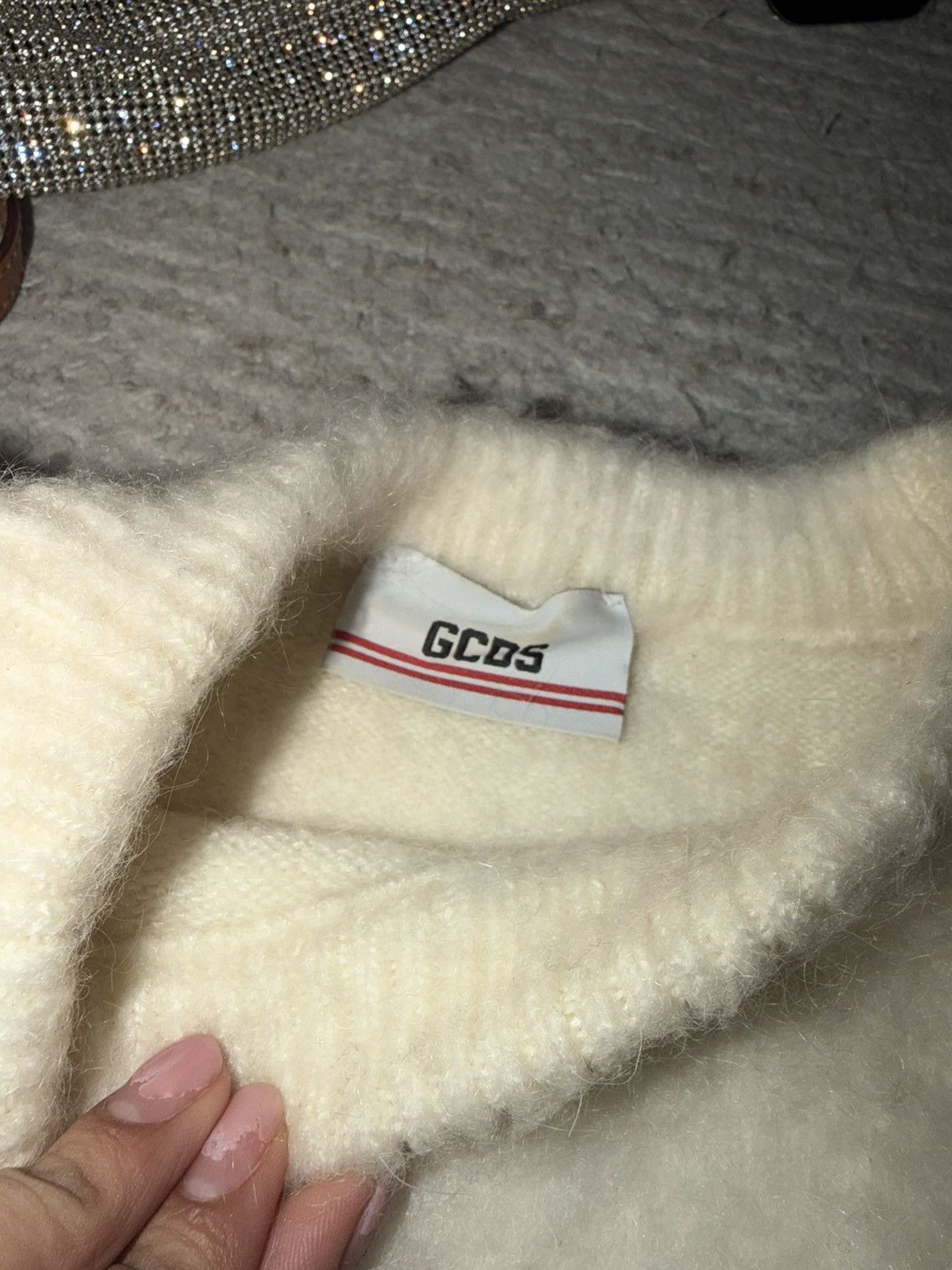 GCDS neutral GCDS cropped sweater w rhinestone logo Size M / US 6-8 / IT 42-44 - 3 Thumbnail