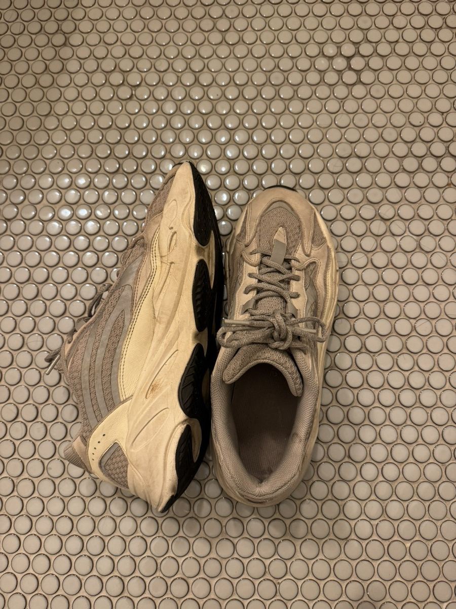 Adidas × Kanye West Adidas Yeezy 700 V2 'Static' Size US 11 / EU 44 - 8 Thumbnail