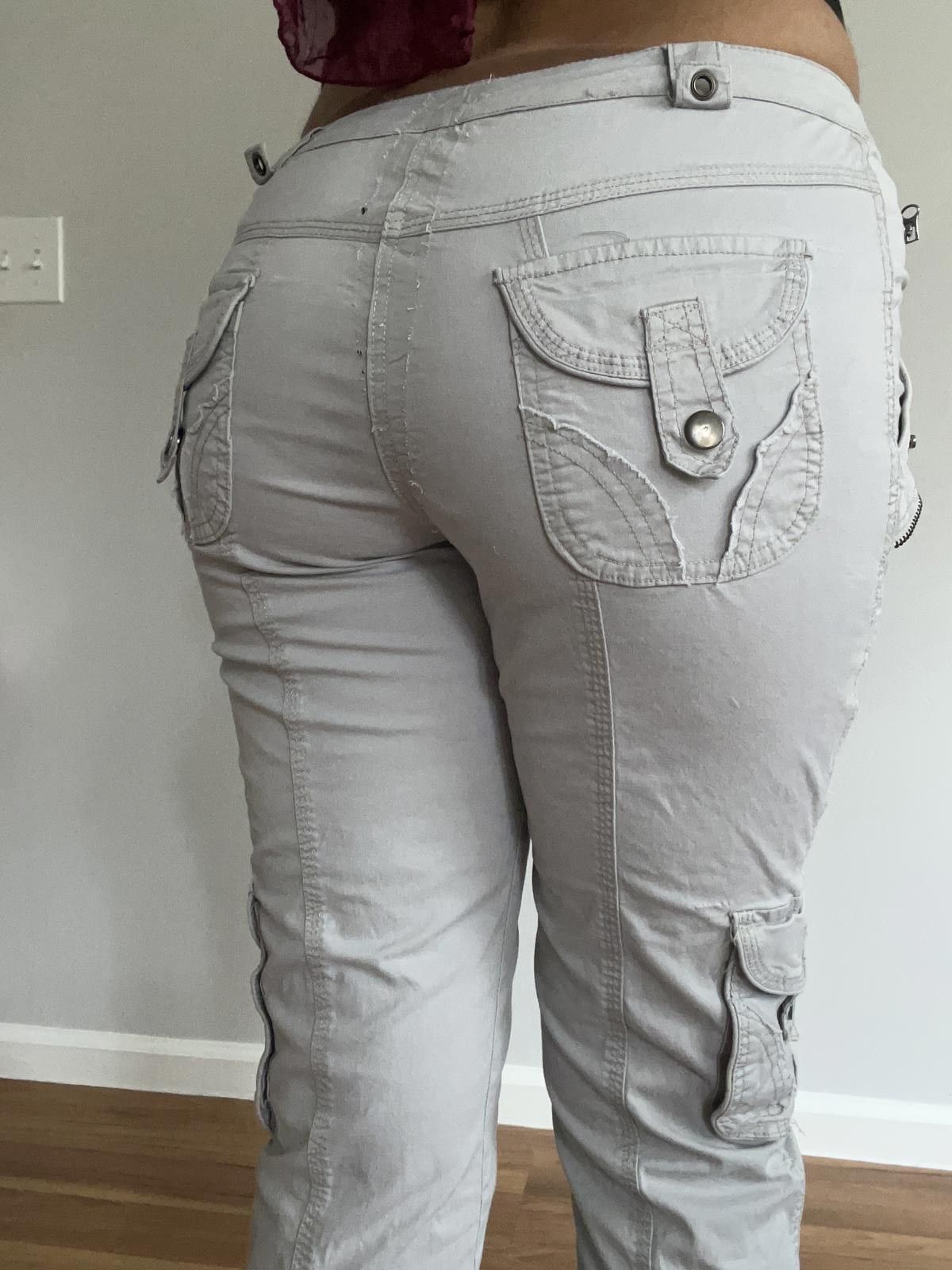 Other Women’s embellished light grey cargo pants Size 28" / US 6 / IT 42 - 7 Thumbnail