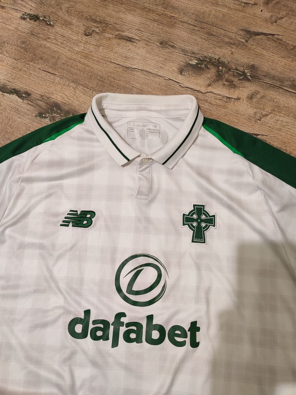 New Balance Soccer Jersey Celtic 2018-19 Away Shirt XL Size Size US XL / EU 56 / 4 - 4 Thumbnail