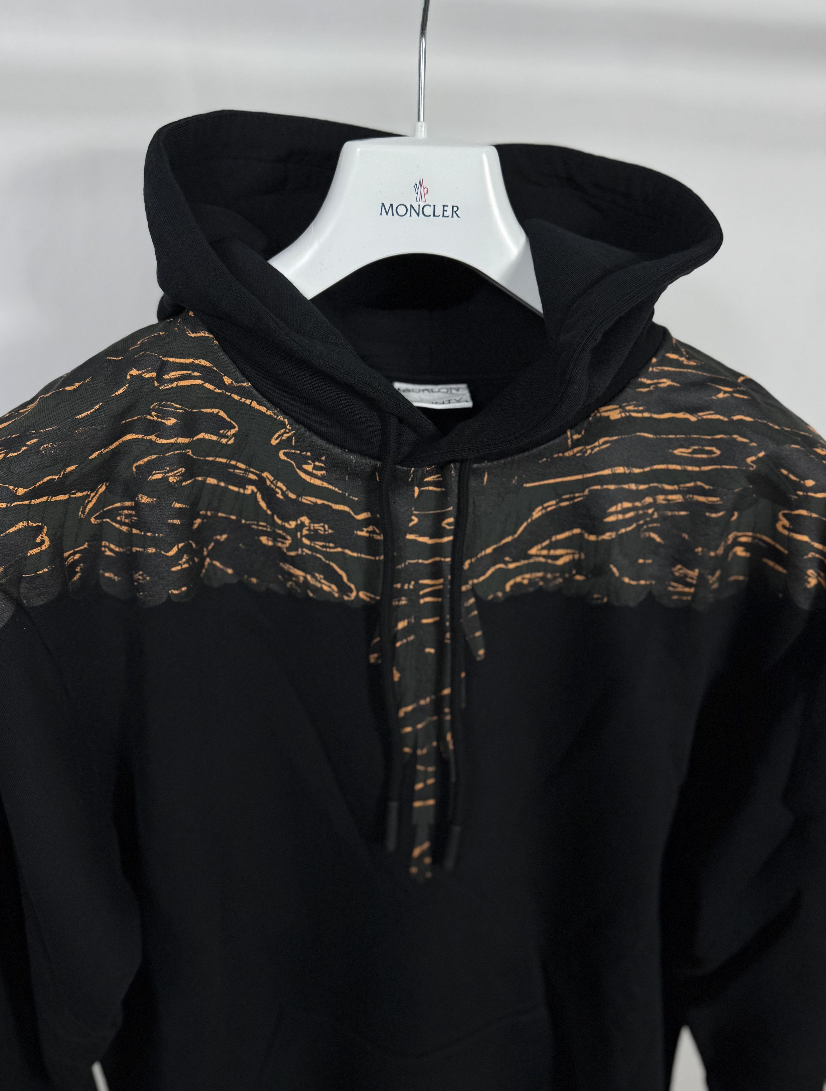 Marcelo Burlon Marcelo Burlon Wings Hoodie Size US L / EU 52-54 / 3 - 2 Thumbnail