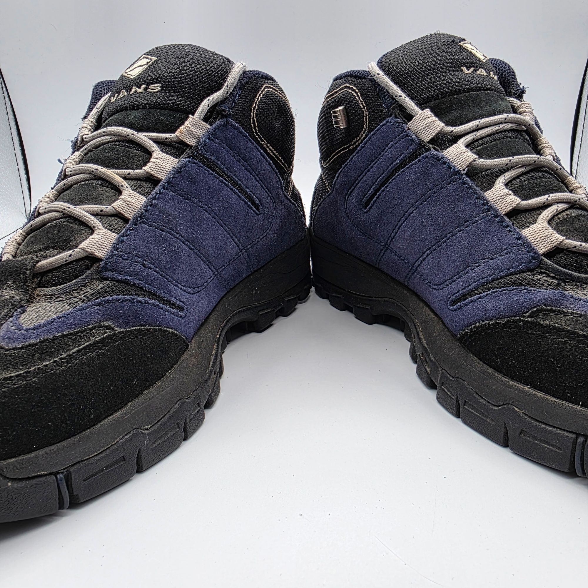 Vans Vans Mens Size 7 Blue Black Hiking Shoes Camping Outdoors Tr Size US 7 / EU 40 - 3 Thumbnail