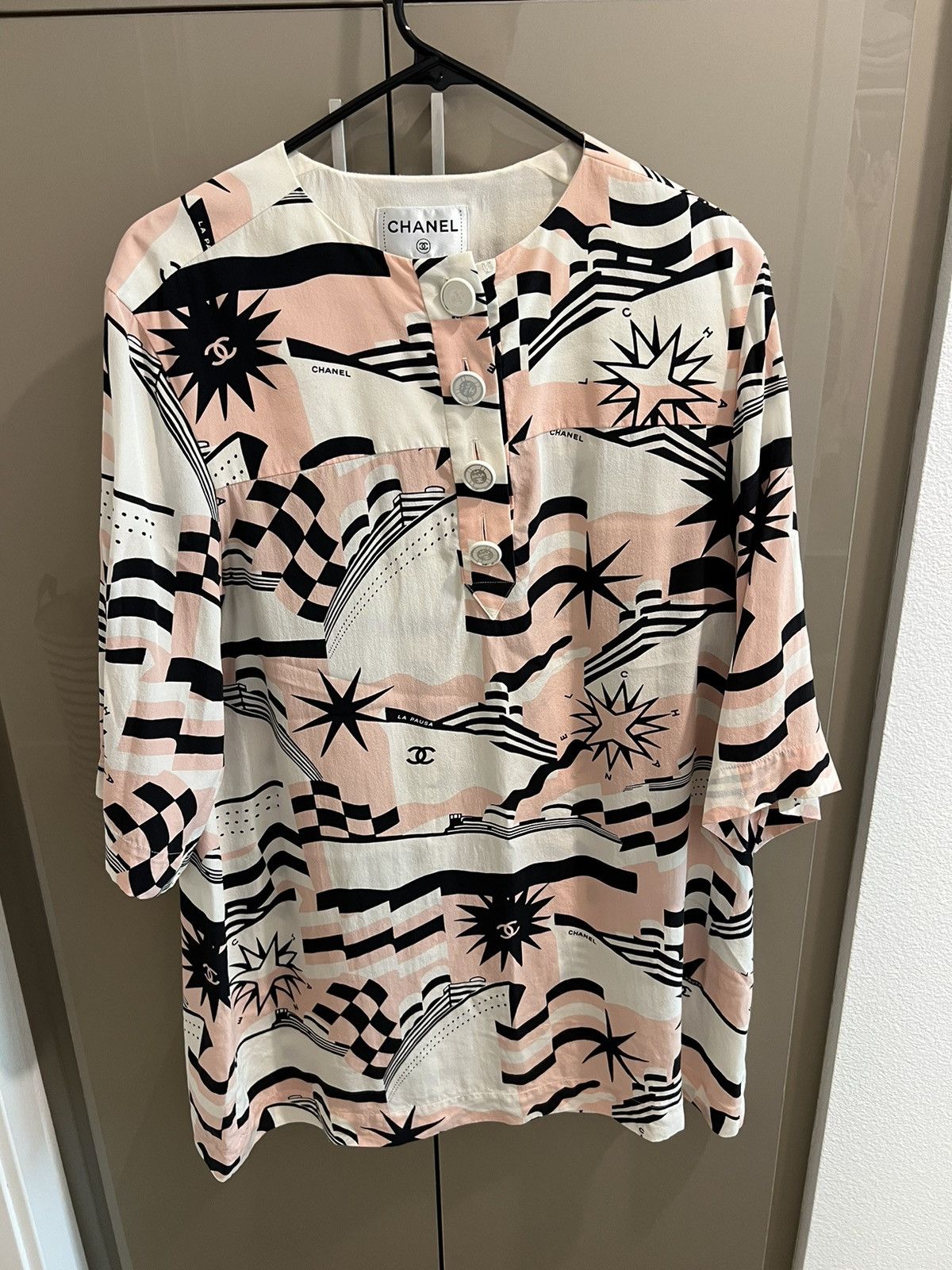 Chanel Chanel silk printed dress Size M / US 6-8 / IT 42-44 - 1 Thumbnail