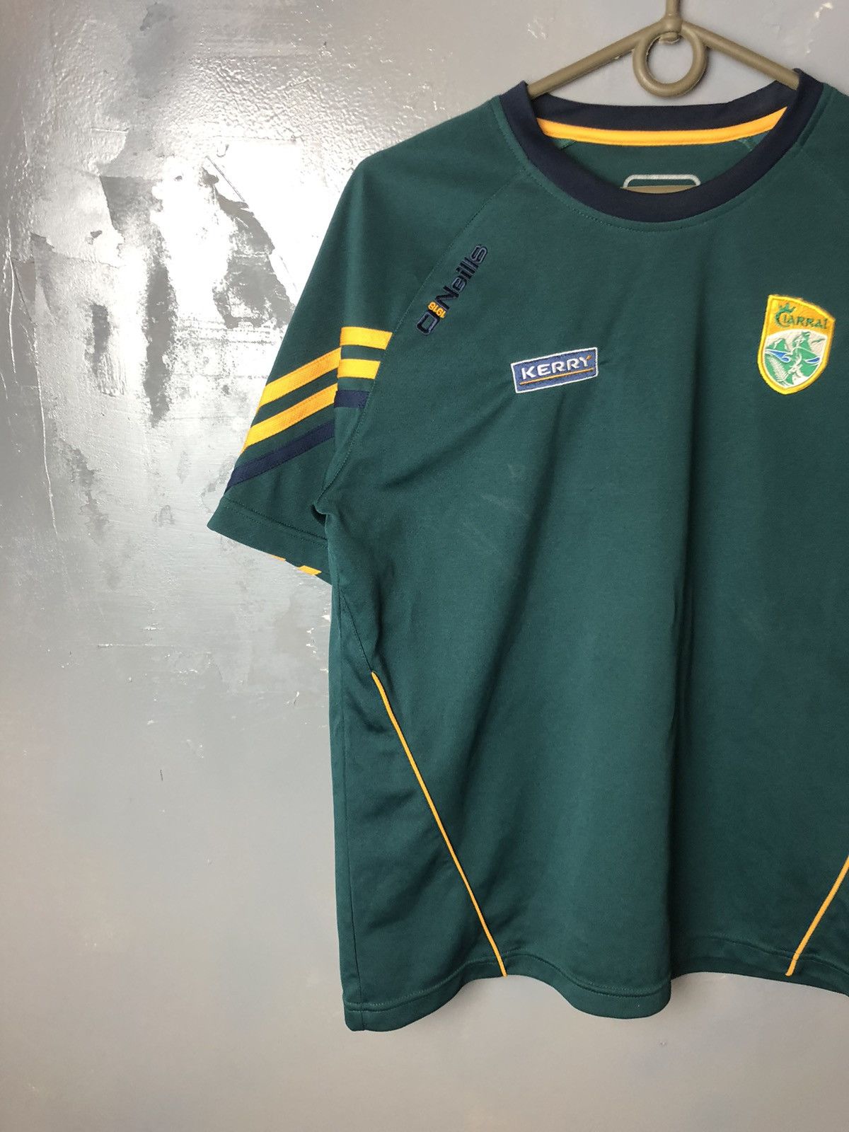 Other Vintage men’s rugby jersey Kerry size s Size US S / EU 44-46 / 1 - 2 Thumbnail