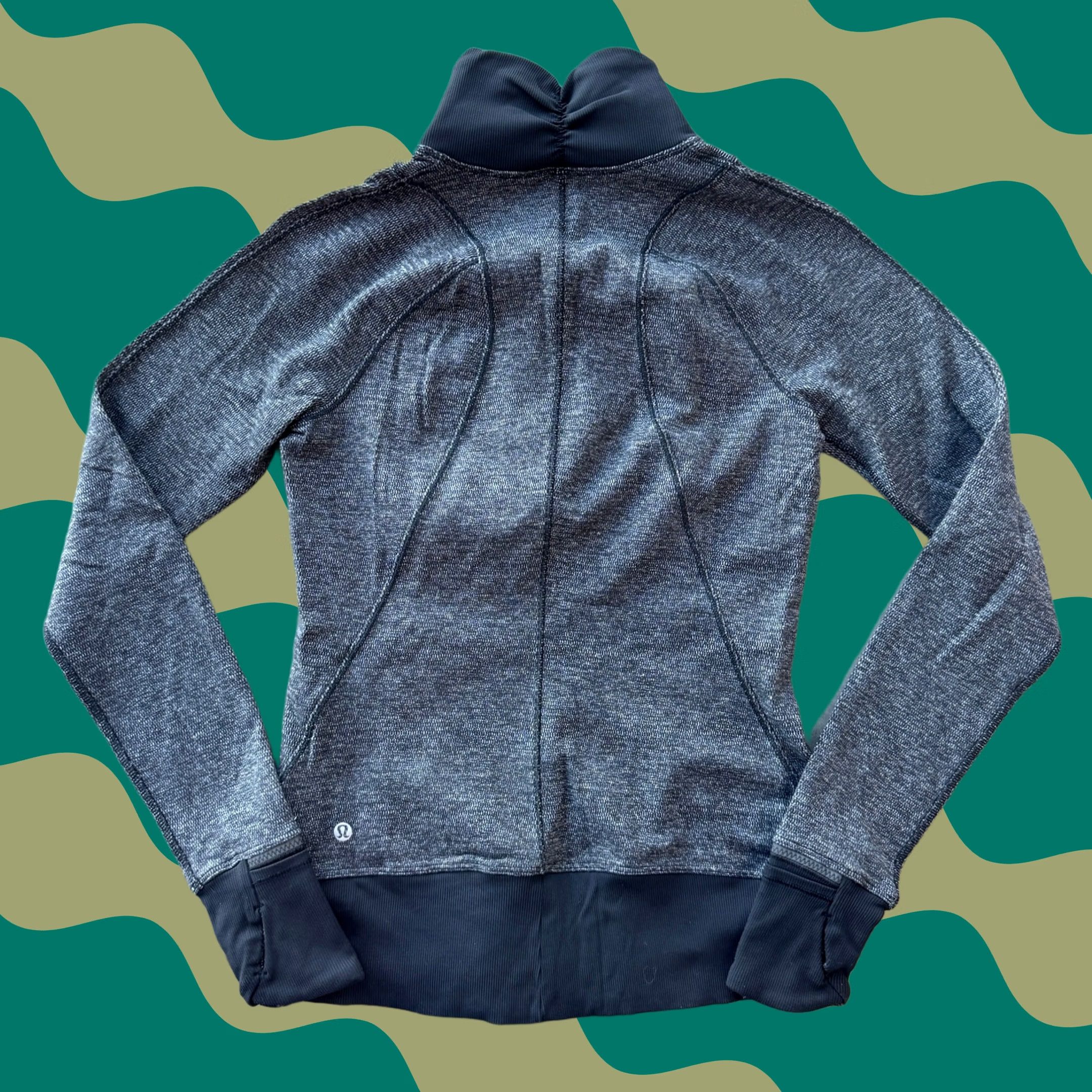 Lululemon VINTAGE Lululemon Heathered Runderful 1/2 Zip Slim Fit Sweatshirt Women 6 Gray Size M / US 6-8 / IT 42-44 - 1 Thumbnail