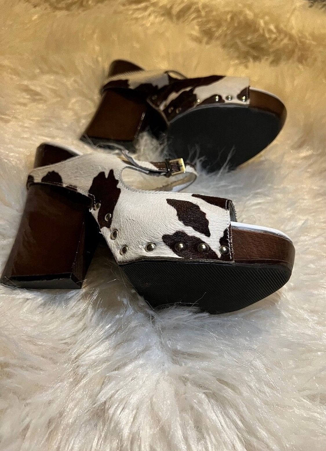 Vintage Cow patterned wooden heeled slippers gianni bravo Size US 7 / IT 37 - 5 Thumbnail