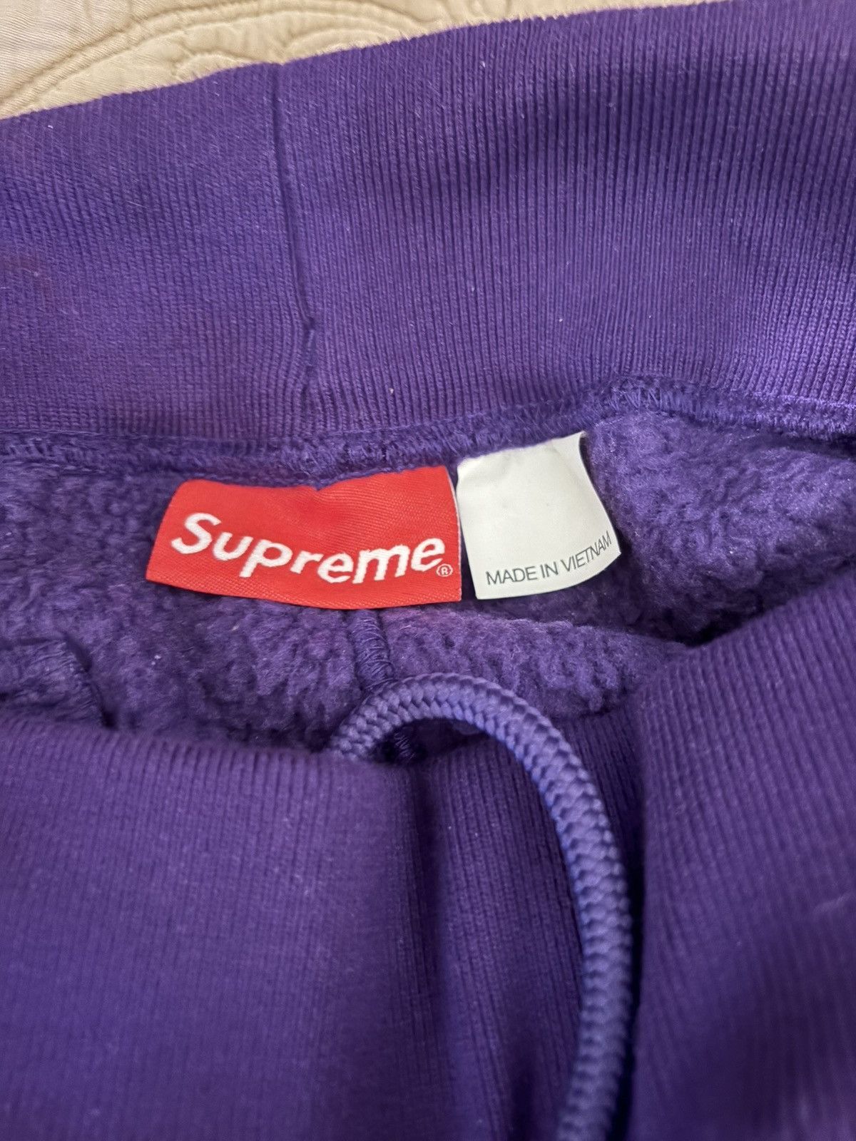 Supreme Supreme x WINDSTOPPER Sweatpant ‘Dark Purple’ Size US 32 / EU 48 - 4 Thumbnail