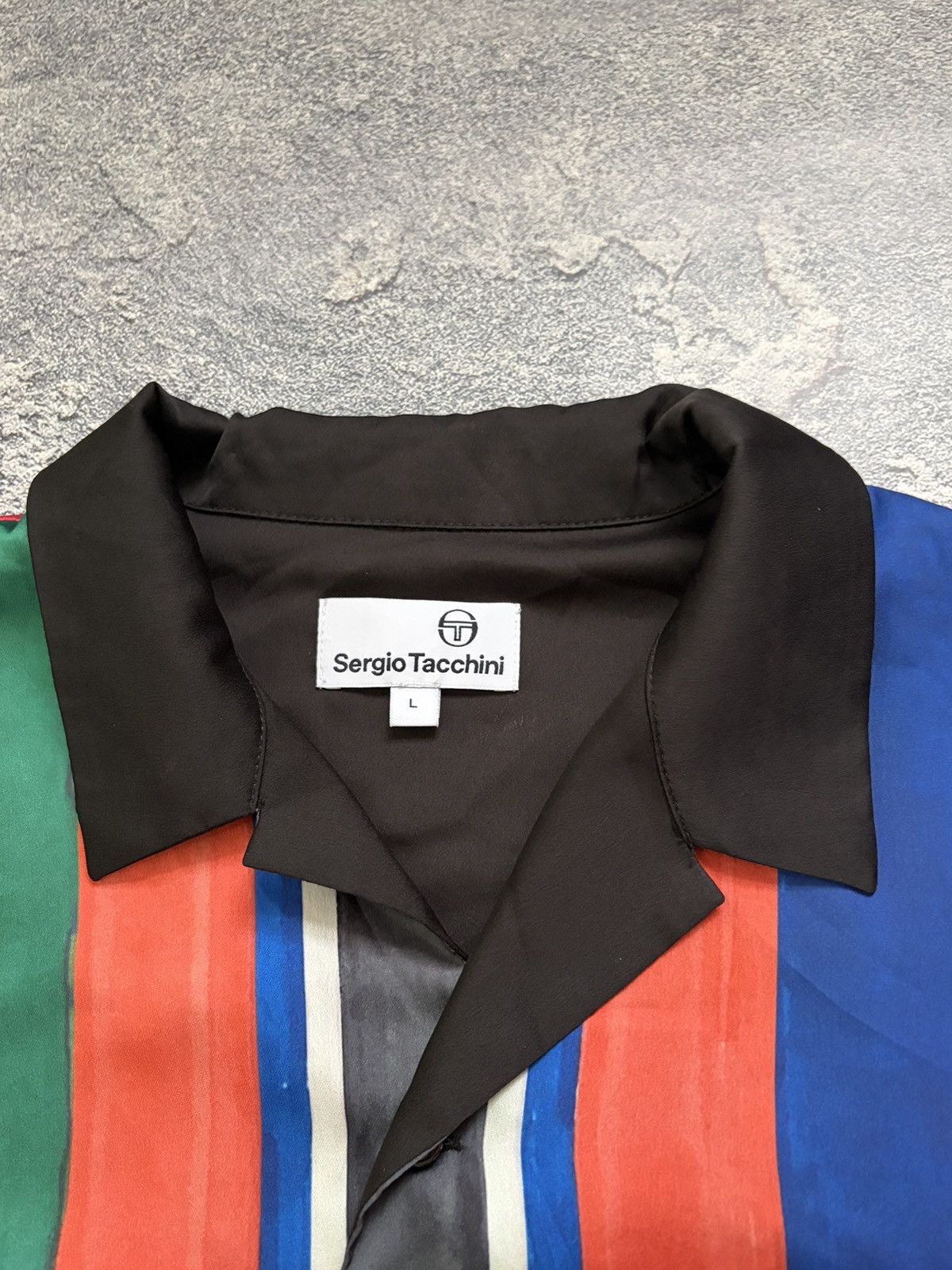 Sergio Tacchini Sergio Tacchini Camp Collar Shirt Colorblock Geometric Print Size US L / EU 52-54 / 3 - 4 Thumbnail