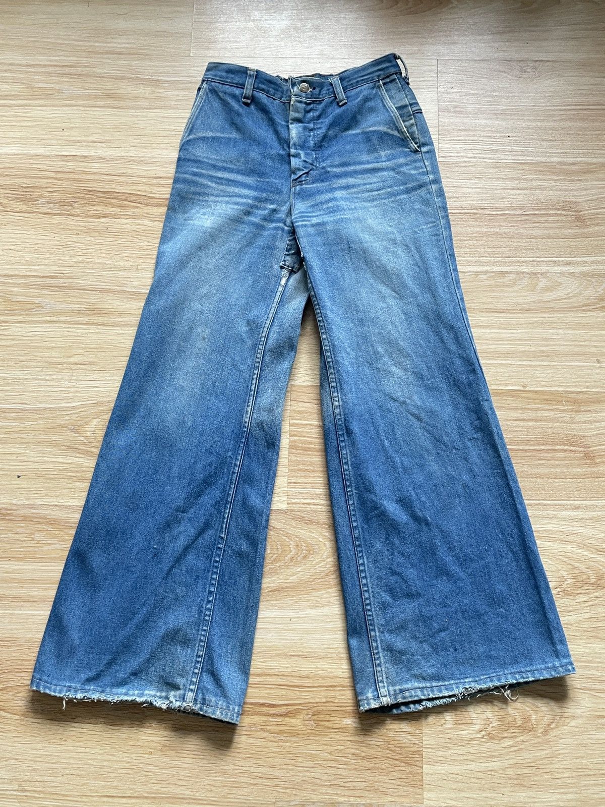 Wrangler Vintage Wrangler 70s Bootcut Talon Faded Distressed size W28 Size US 28 / EU 44 - 1 Thumbnail