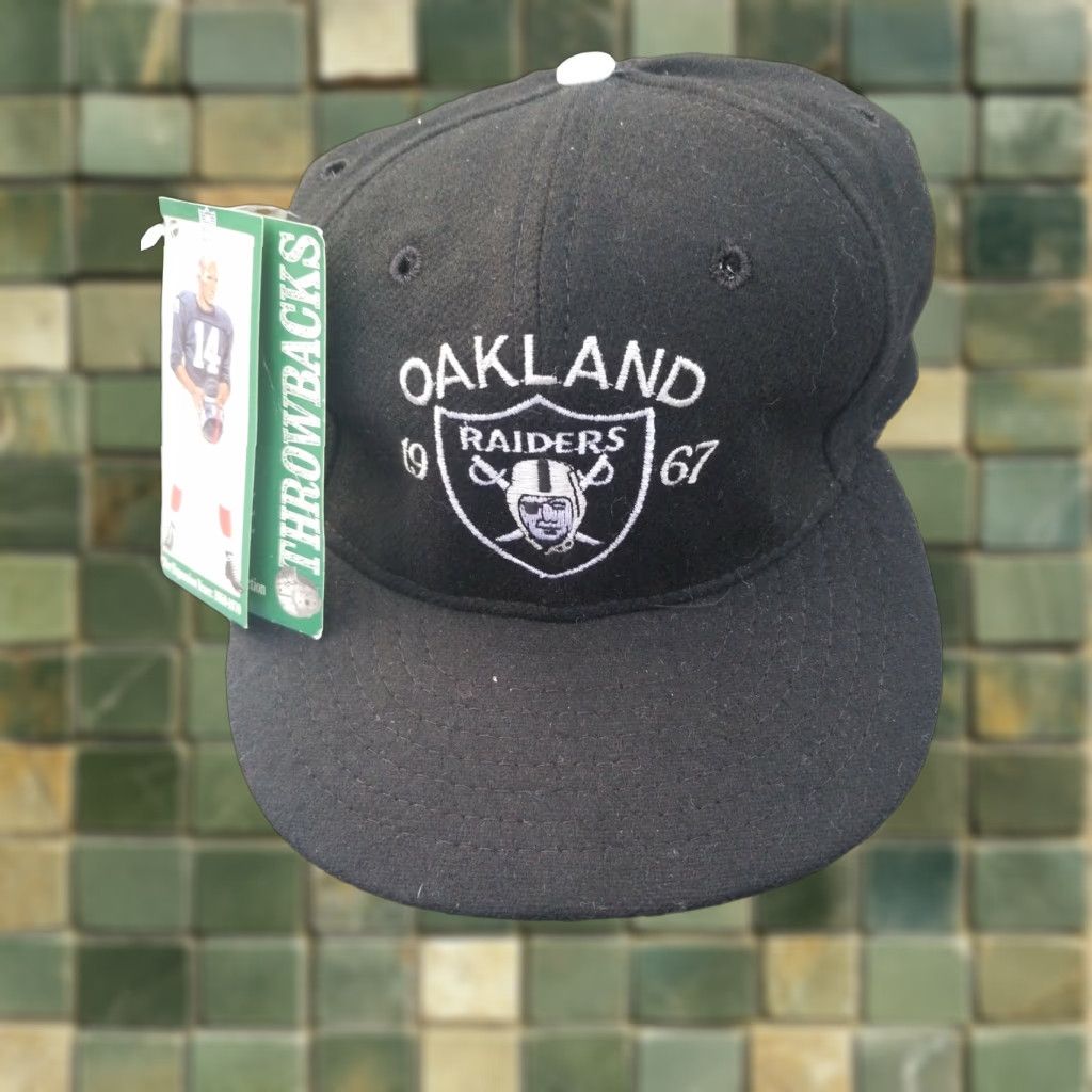Vintage VINTAGE Oakland Raiders Throwback FITTED BLACK WOOL HAT SIZE 6 3/4 NFL Mens Size ONE SIZE - 1 Thumbnail