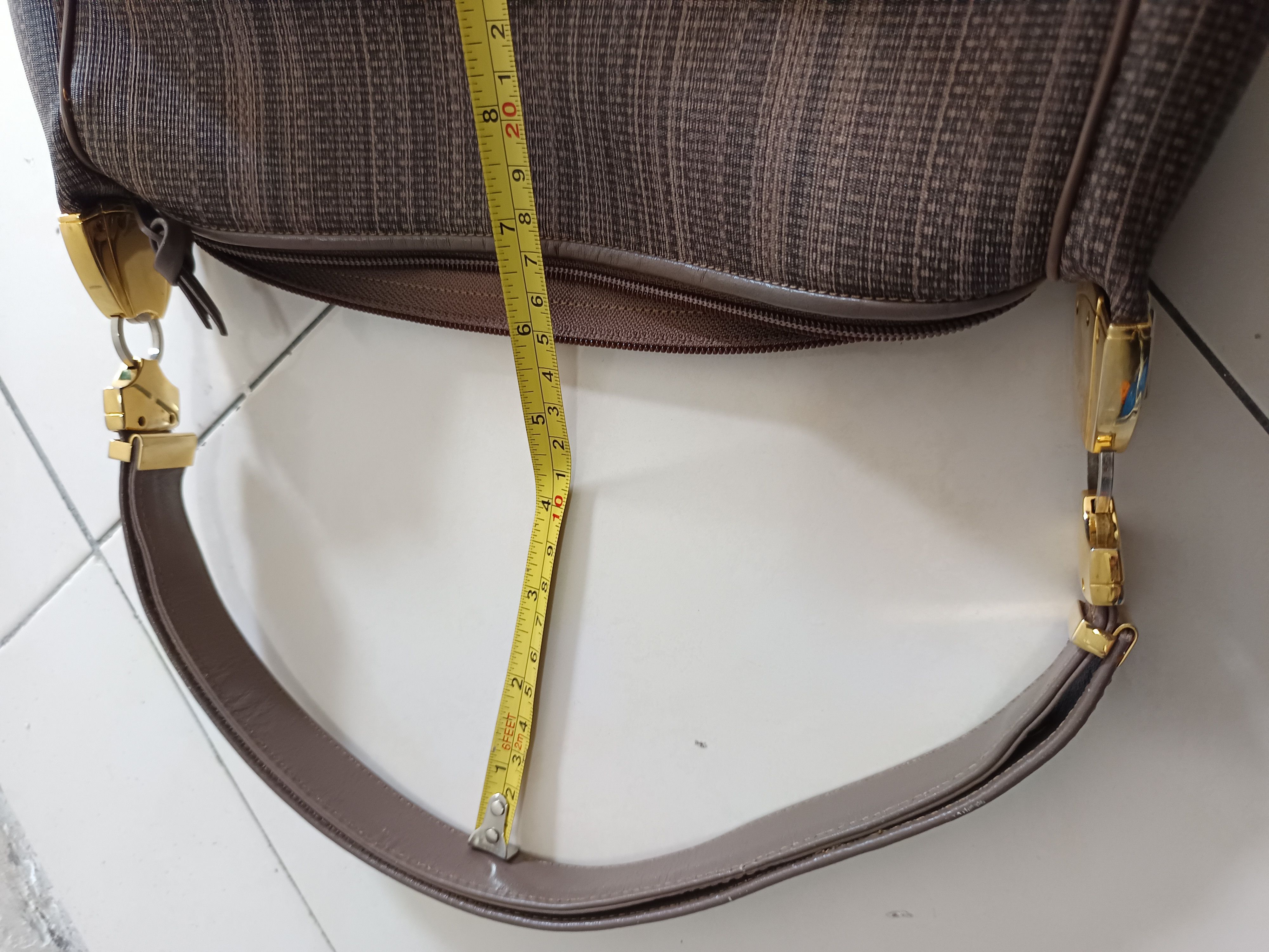 Givenchy Vintage givenchy 4g leather Size ONE SIZE - 6 Thumbnail