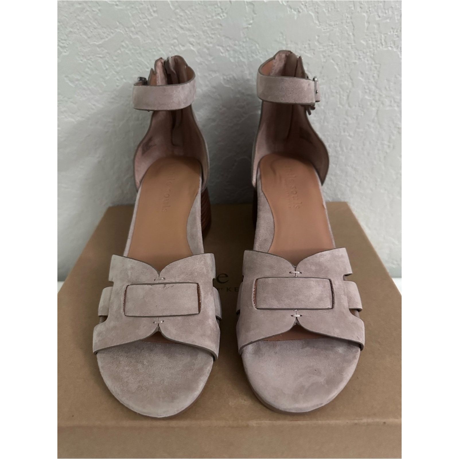 Gentle Souls Gentle Souls by Kenneth Cole Women 10 Myla Heel Sandal Size US 10 / IT 40 - 13 Thumbnail