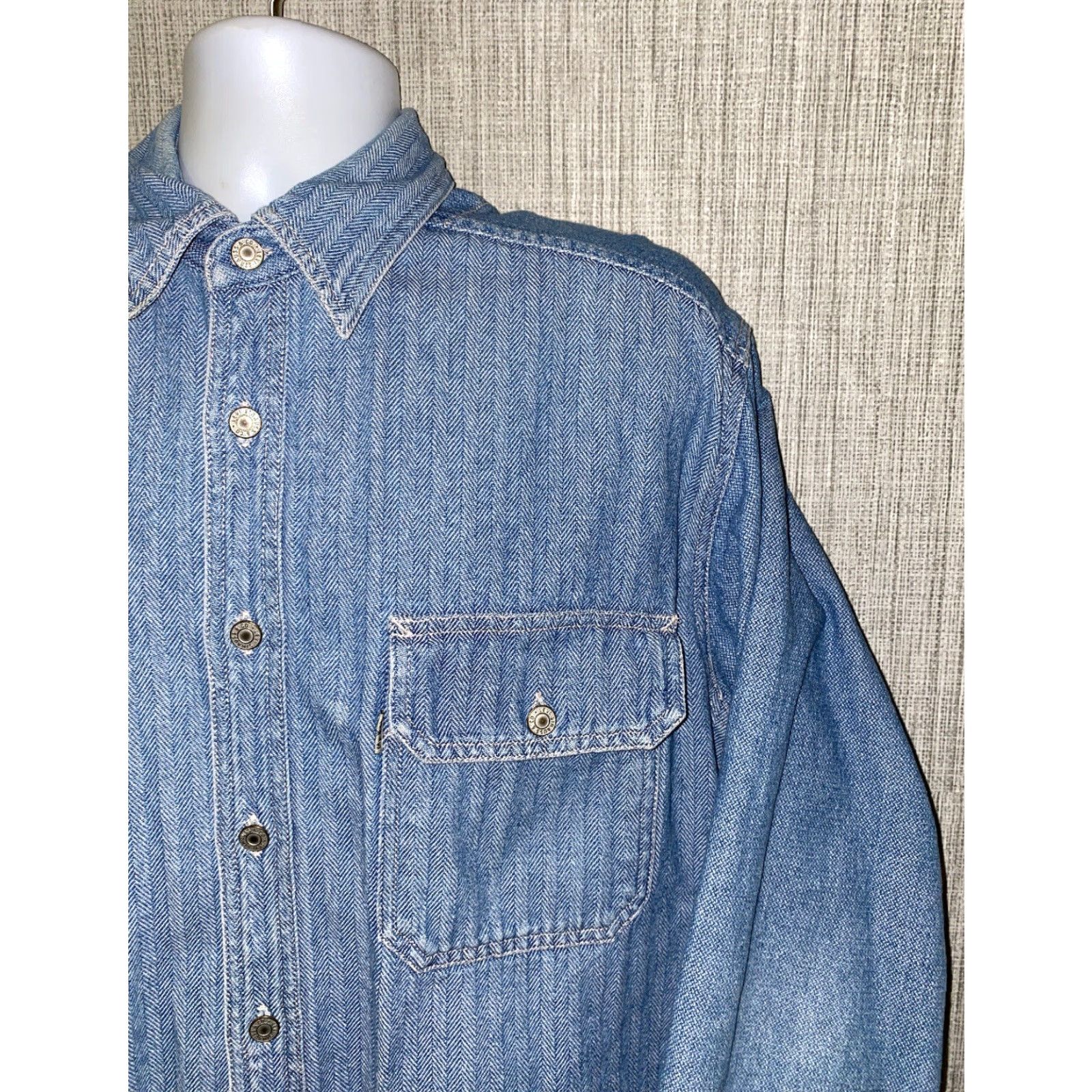 Levi's Levi's Men's Blue Cotton Long Sleeve Button-Up Shirt Size L Casual Formal Everyday Size US L / EU 52-54 / 3 - 2 Thumbnail