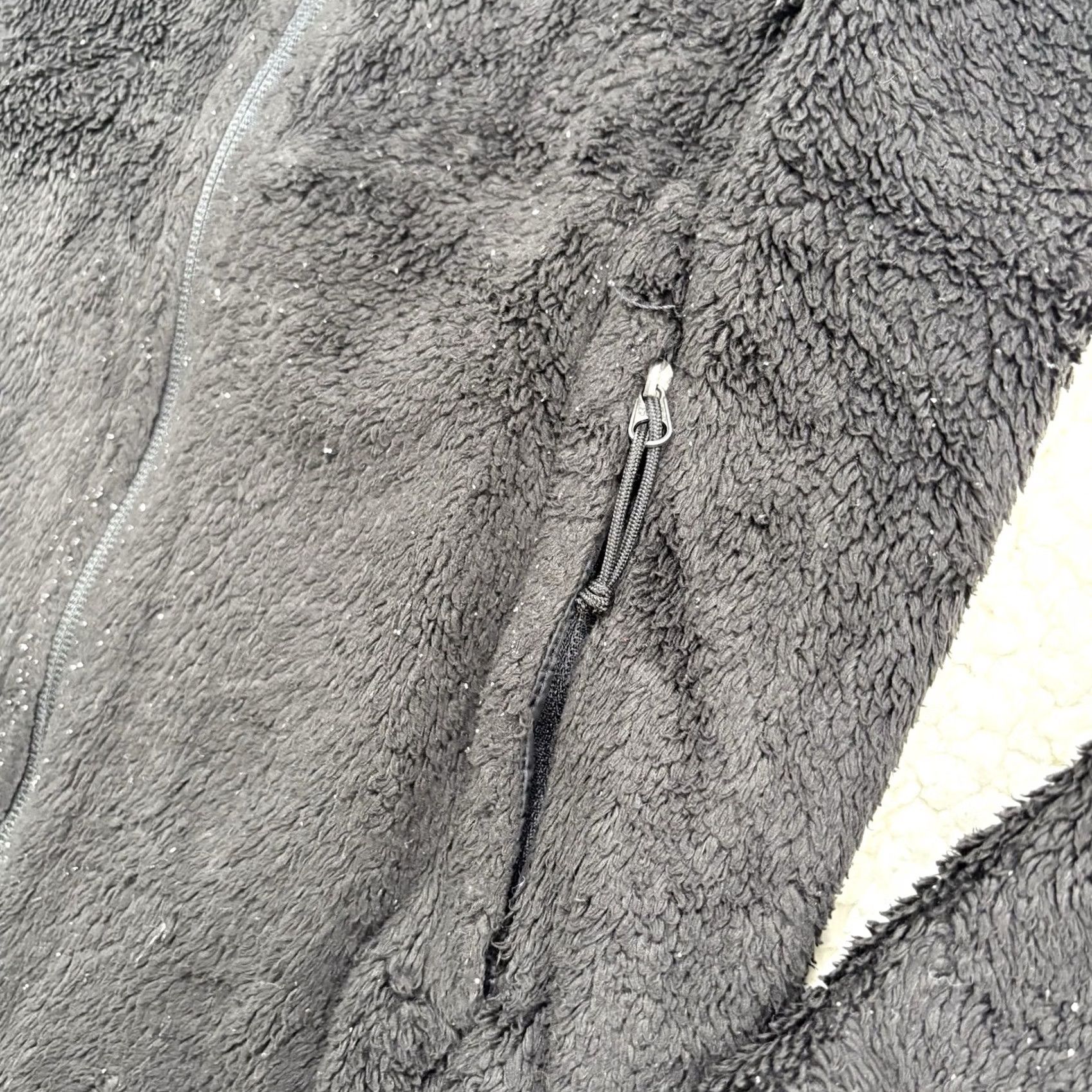 The North Face The North Face Osito Jacket Womens XS Black Fleece Full Zip Pockets Sherpa Jacket Size XS / US 0-2 / IT 36-38 - 3 Thumbnail
