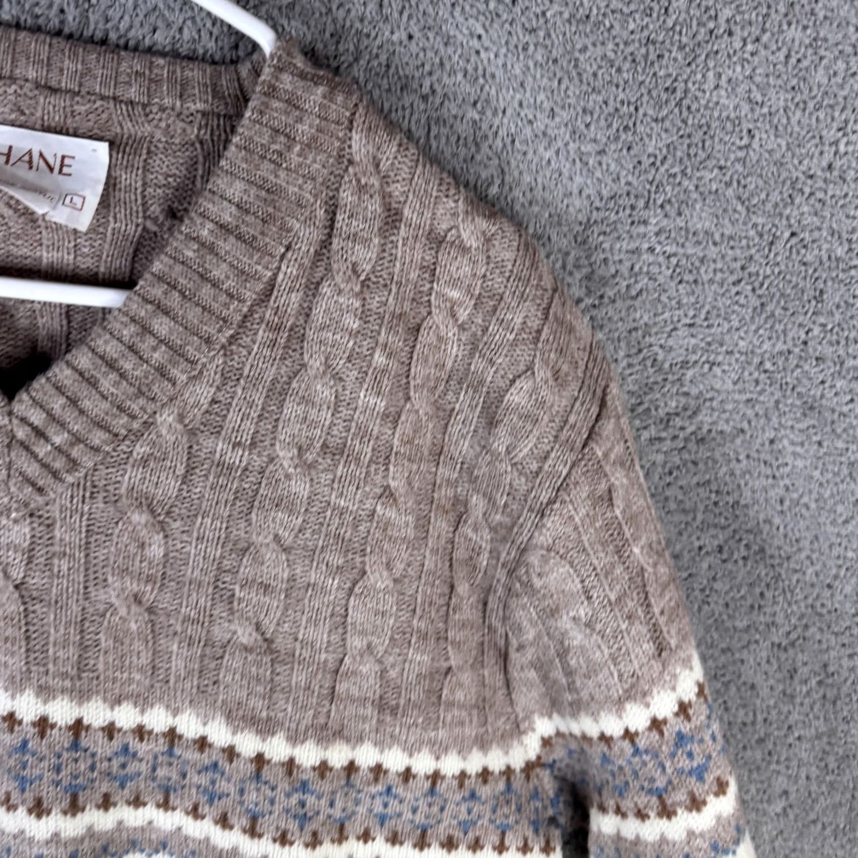 Vintage VINTAGE Thane Sweater Womens Large Brown Cream Fair Isle Cable Knit V-Neck Size L / US 10 / IT 46 - 4 Thumbnail