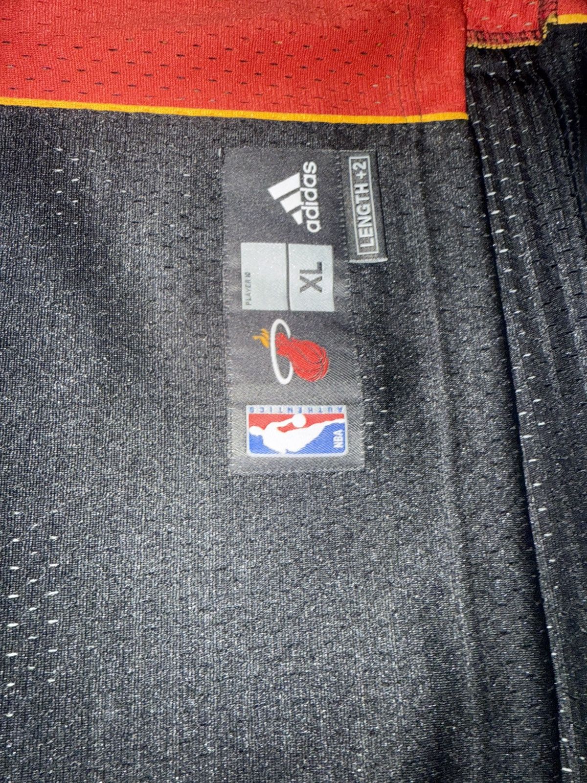 Adidas Adidas Vintage Dwyane Wade Miami Heat Jersey Size US XL / EU 56 / 4 - 3 Thumbnail